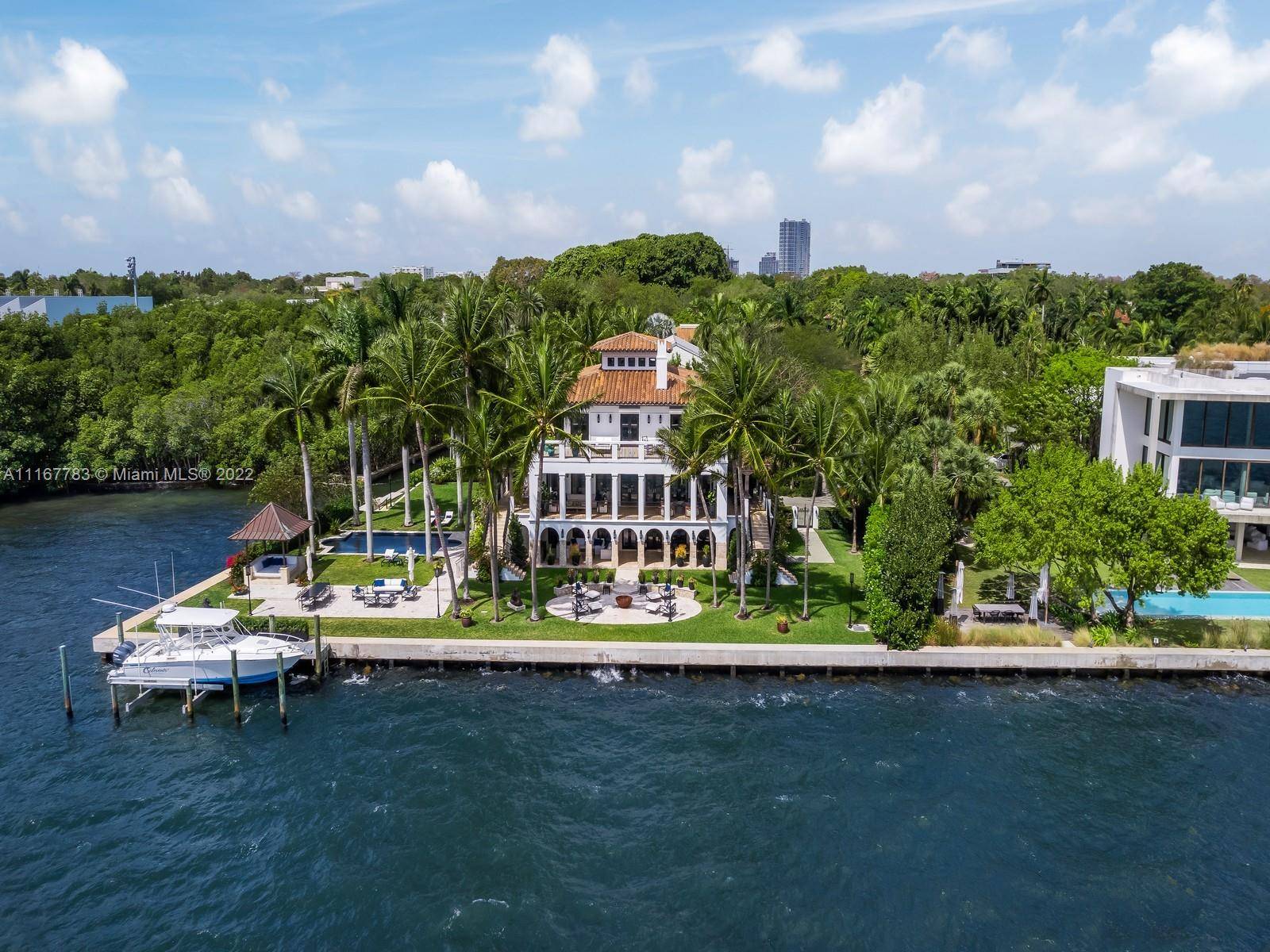 Located in a beautiful woodsy private enclave where only 26 homes enjoy its exclusivity, Camp Biscayne is one of Miami s best kept secrets in the heart of Coconut Grove.