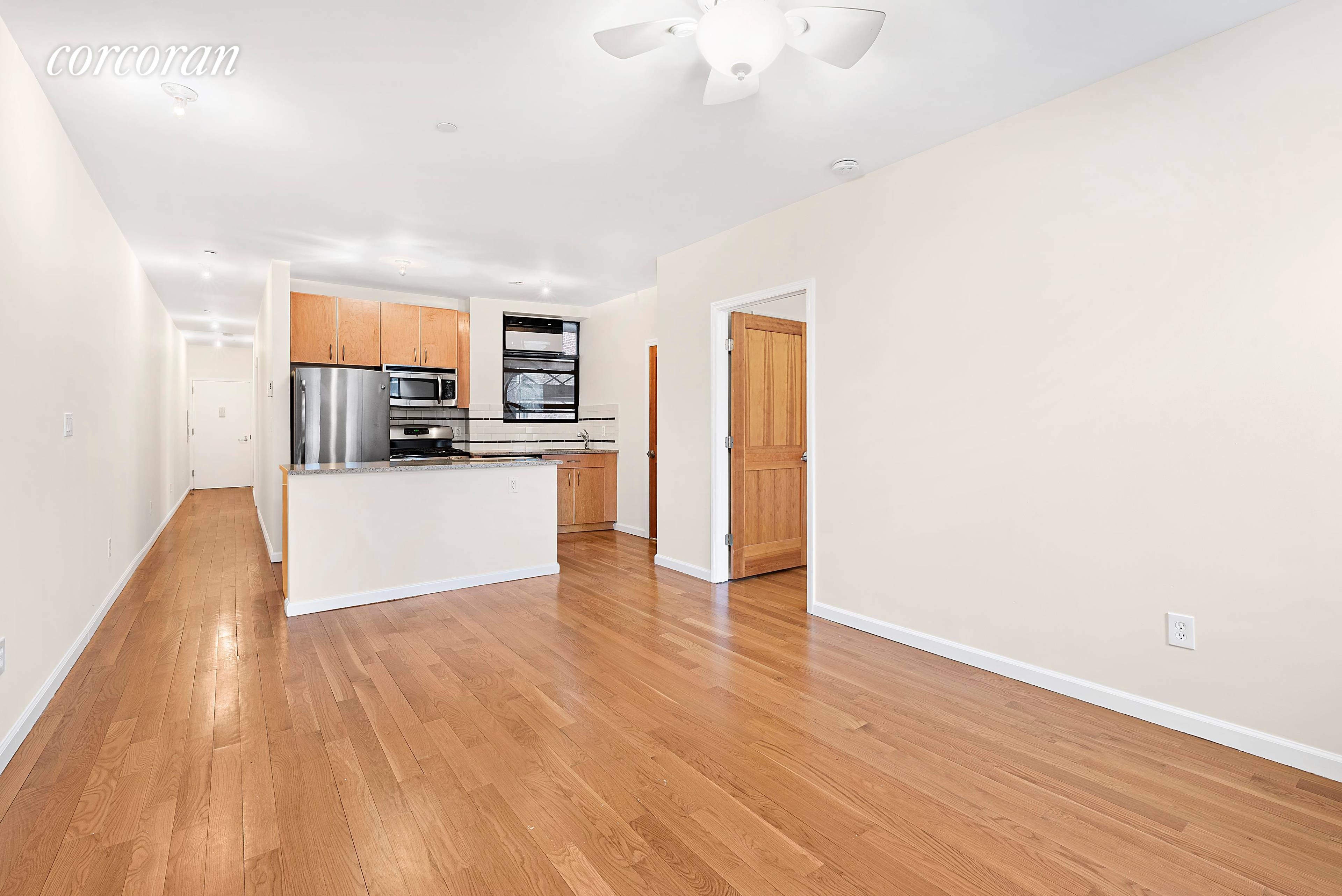 This perfect 2 bedroom, 2 full bath apartment is in one of Manhattans finest locations !