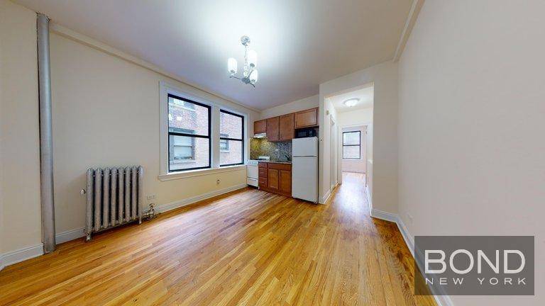 Fully Renovated W Part Time Doorman amp ; Laundry On Site.