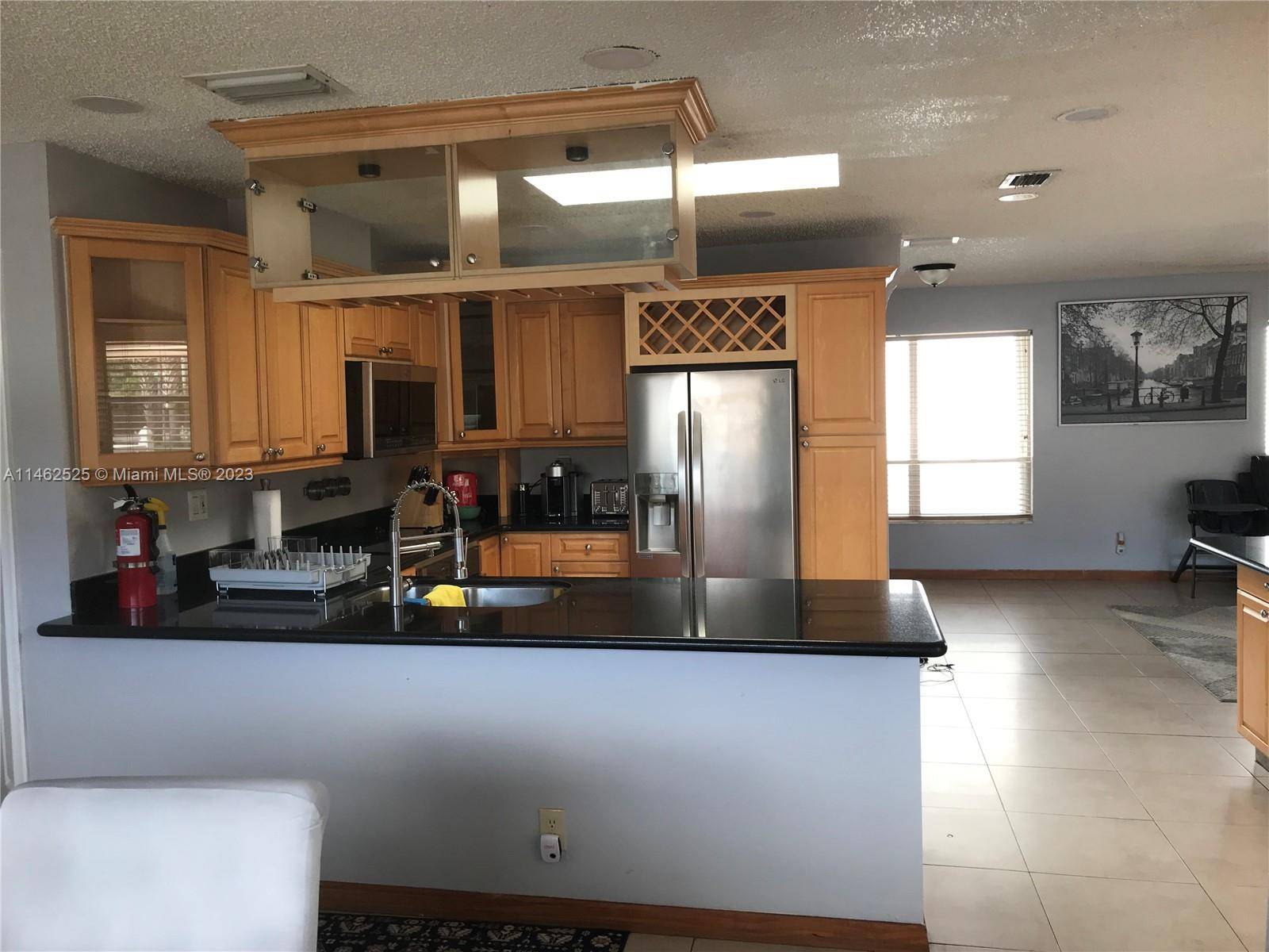 Beautiful furnished 3 bed 2 bath home located in the Lakes area, minutes away from the beach and downtown Hollywood shops and restaurants.