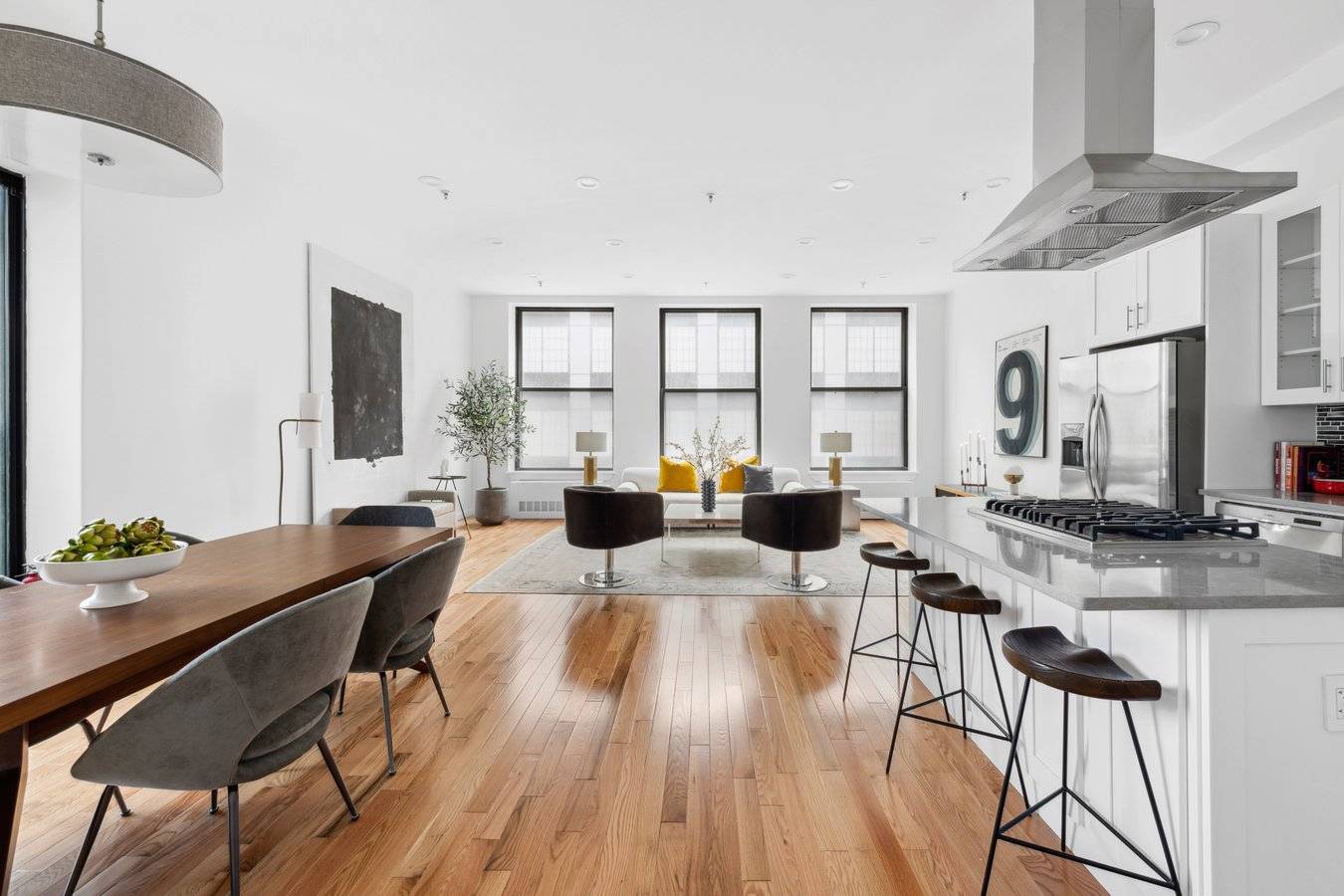 This one of kind loft like Penthouse located moments from Hudson Yards, offers a tremendous value.
