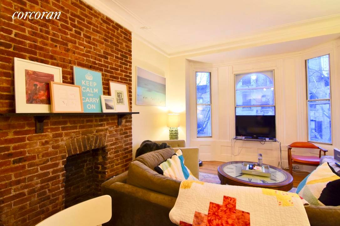 170 STATE STREET, 3D, BROOKLYN HEIGHTS NO FEE One bedroom apartment for rent in Brooklyn Heights.