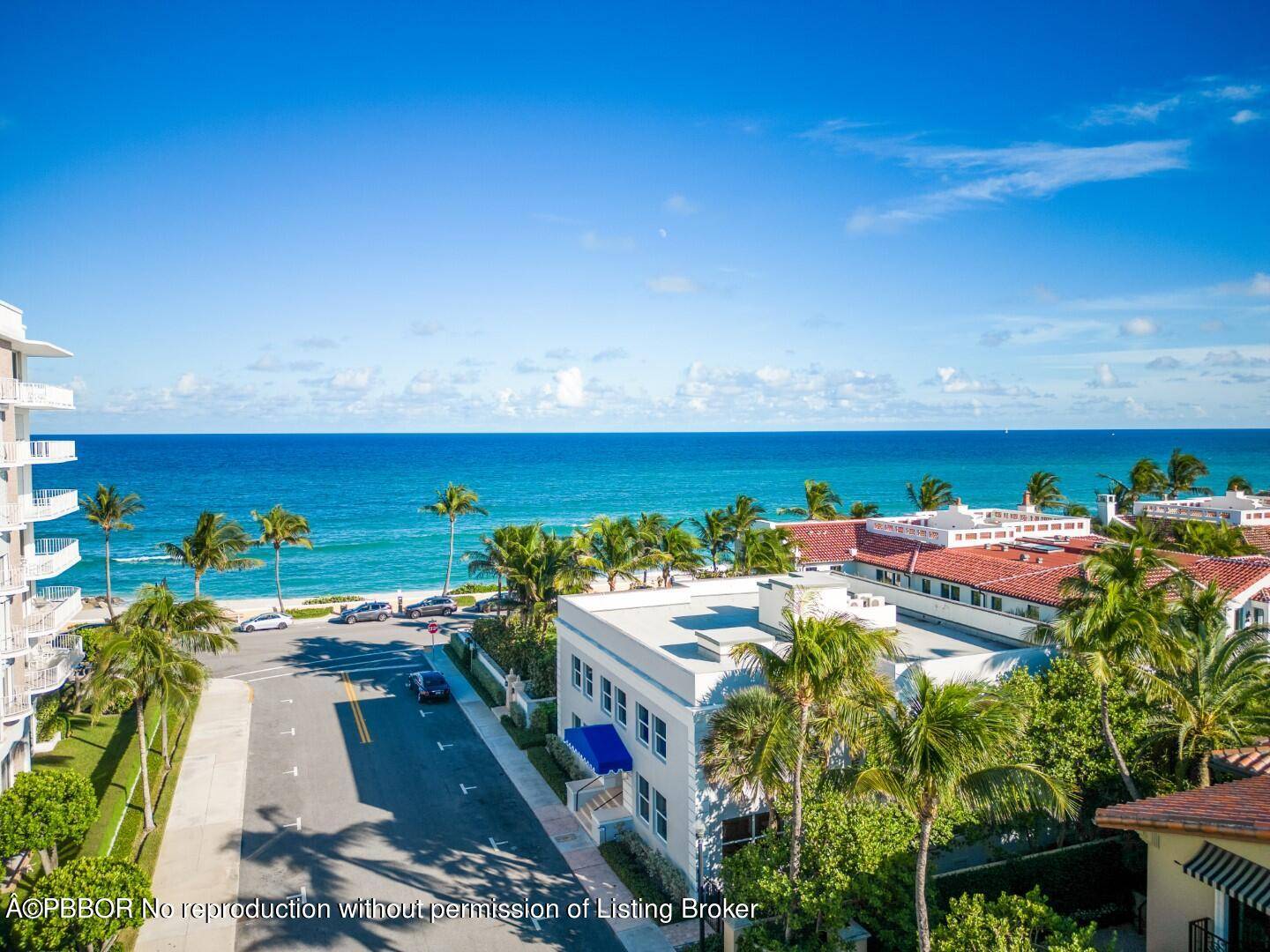Royal Palm Stunning 2BR 2BA residences in the beautifully renovated Palm Beach House.