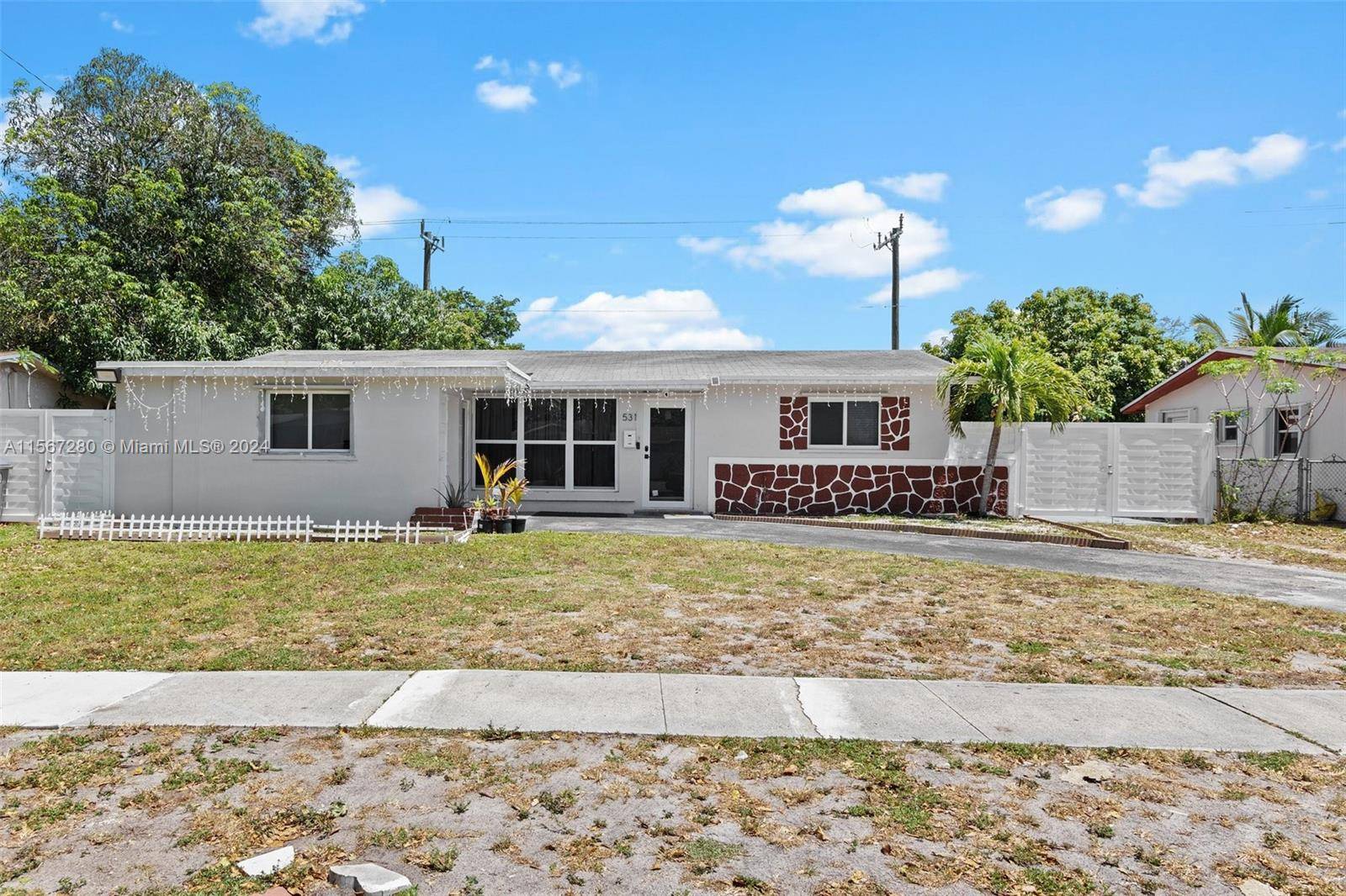 Great opportunity to own or invest property, renovated 3 bedroom 2 bathroom home in the great city of Pembroke Pines.