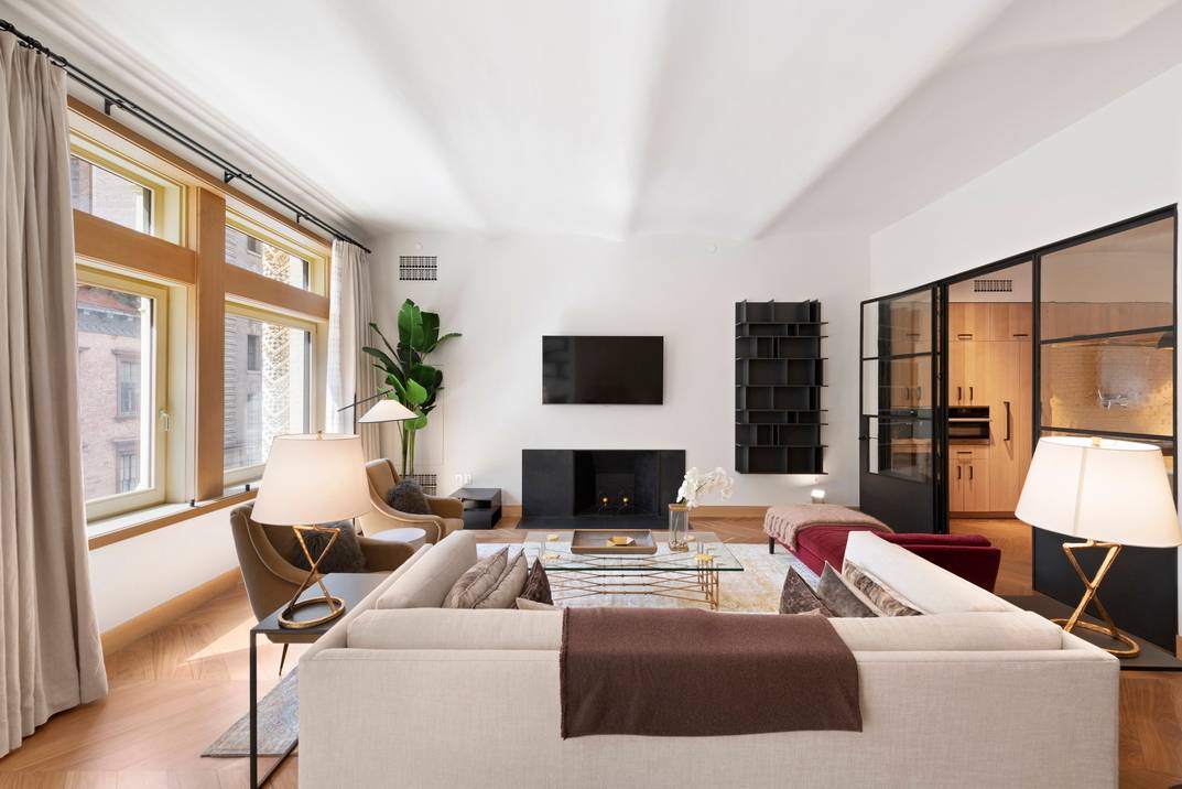 Welcome to this full floor Greenwich Village condo suffused with original architectural details and contemporary finishes, a stunning 2 bedroom, 2.
