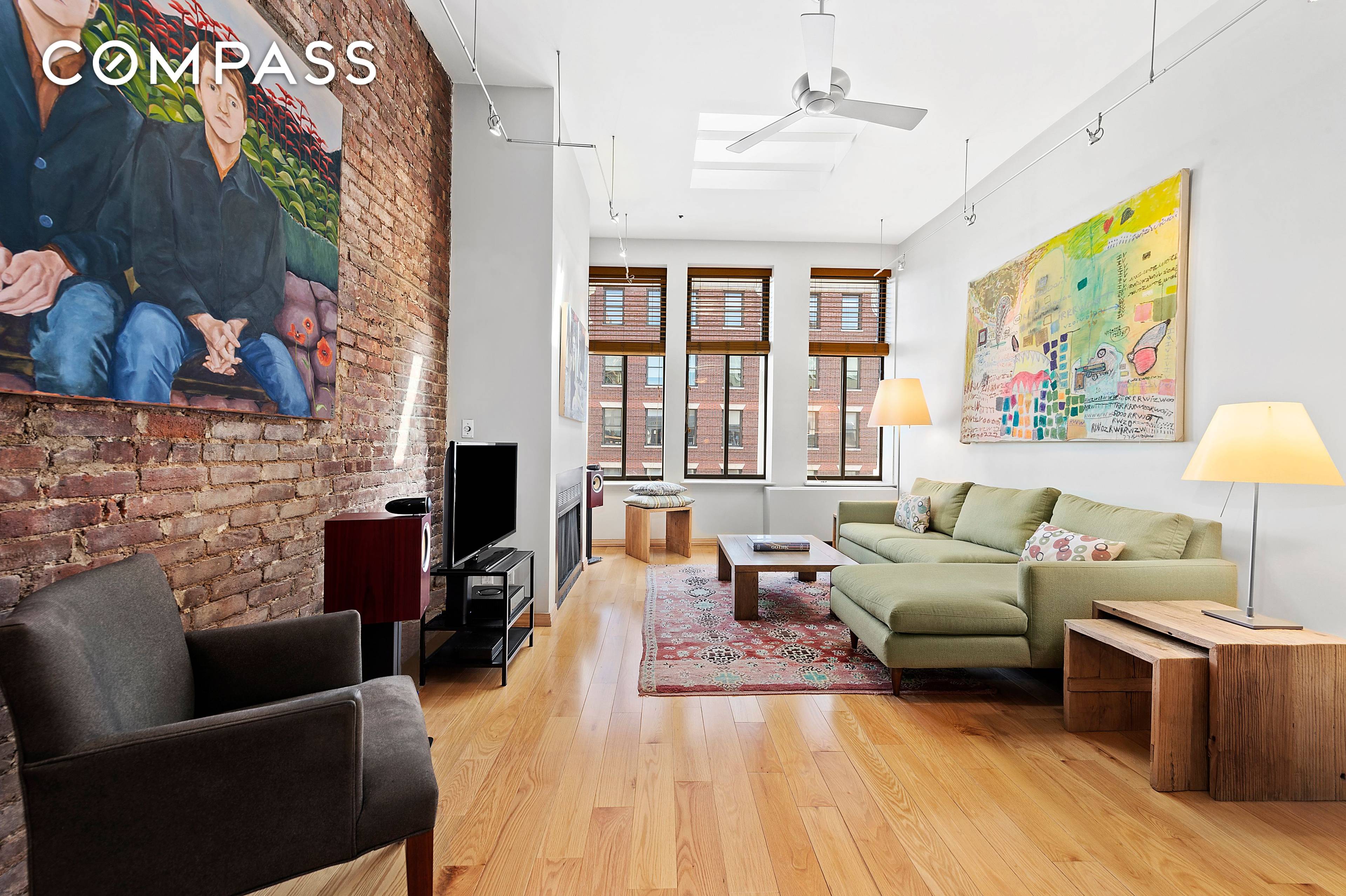 THIS WON T LAST ! ! Incredibly quiet, unique top floor mini loft in the heart of NOHO !