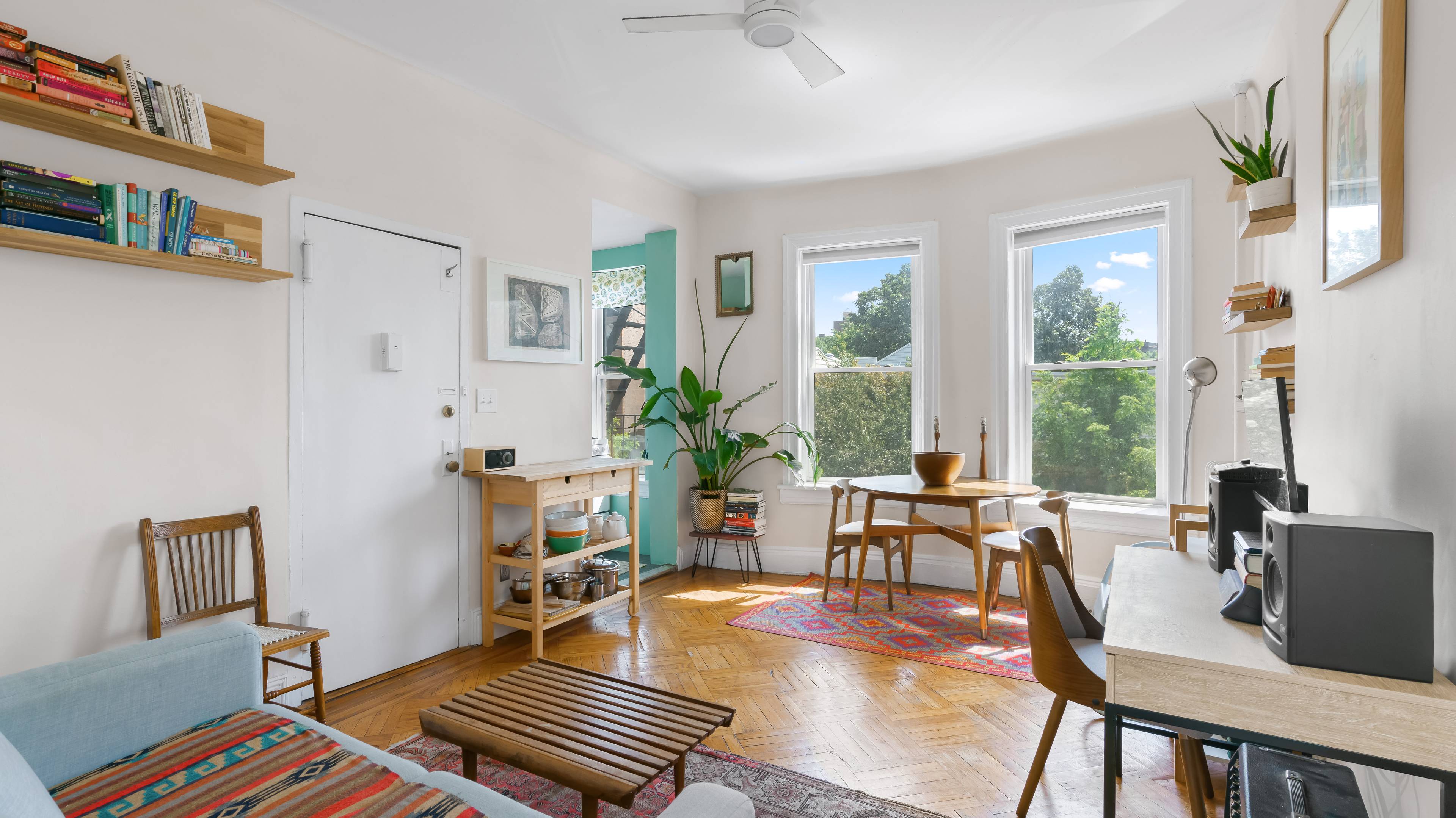 Prime Location in Windsor Terrace Nestled on a quiet tree lined block in Windsor Terrace, this charming one bedroom is a special find.