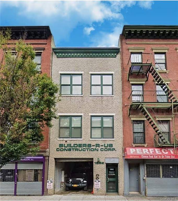 Nice and busy neighborhood in Manhattan is a prime location for Office space and Having a building that is well maintained by the owner is definitely a plus.