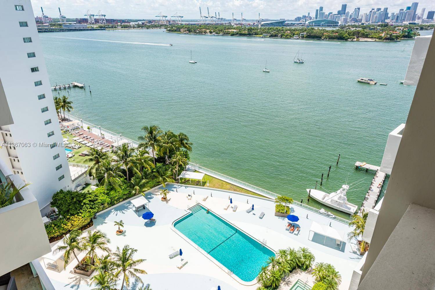 Enjoy spectacular Biscayne Bay, Port of Miami and Downtown views from this bright and beautifully renovated 1 bedroom 1 bath apartment, spacious living and dining areas ideal for entertaining.