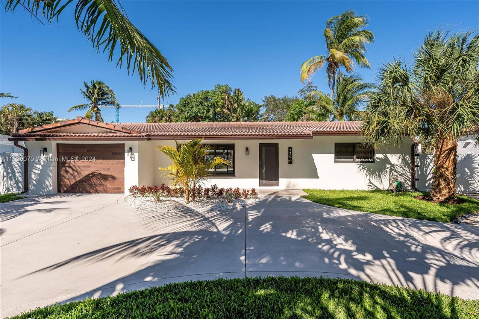 This resplendent 3 bedroom, 2 bathroom residence beckons those seeking the epitome of the South Florida lifestyle.