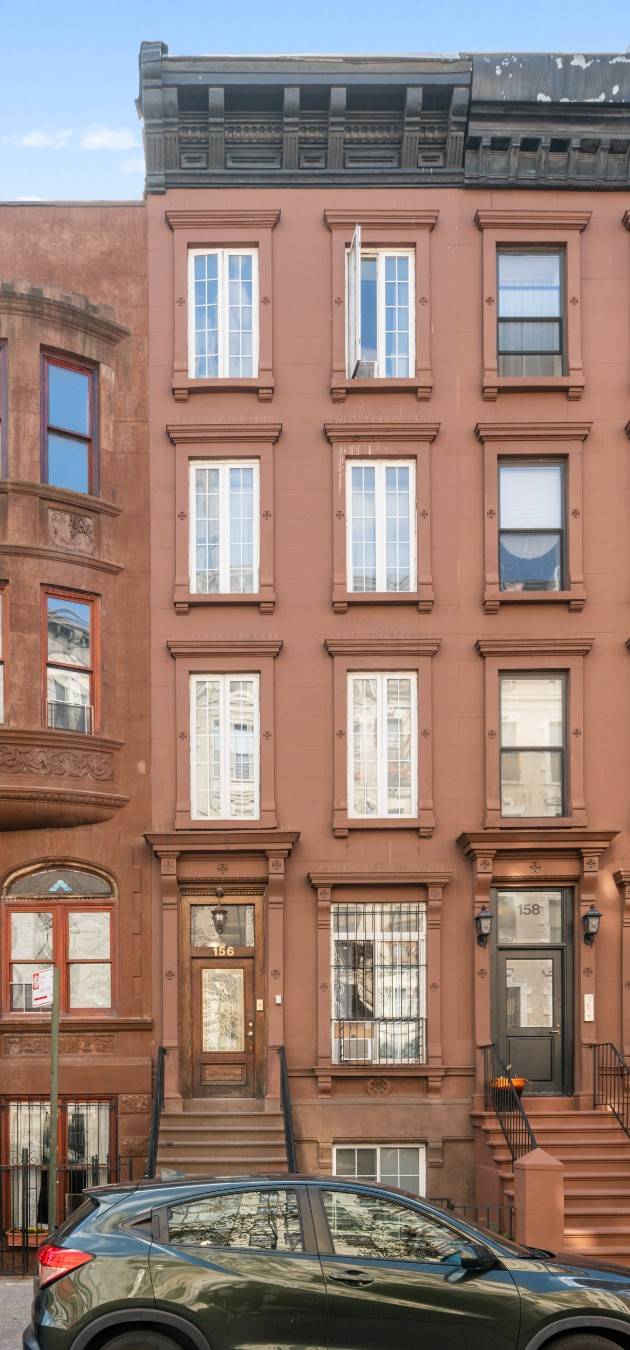 Rarely available stunning brownstone in Central Harlem !