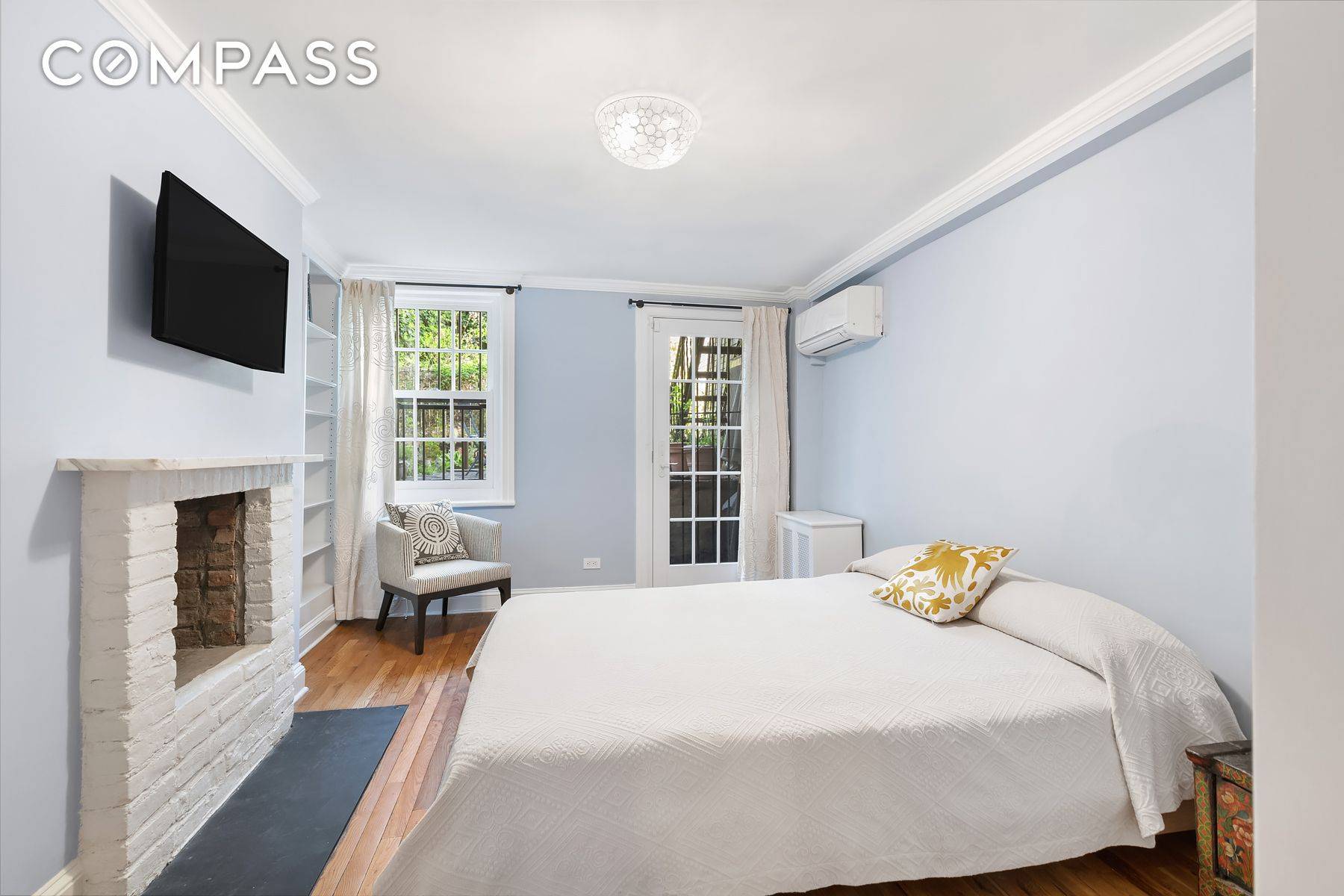 A rare offering this charming one bedroom apartment is your bohemian west village fantasy.