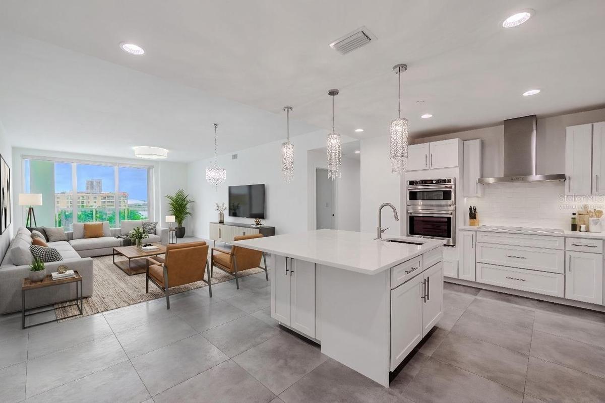 Perched on the 7th floor of Marina Bay 880, this 3-bedroom, 4-bath luxury penthouse-style residence showcases stunning panoramic views of the Intracoa