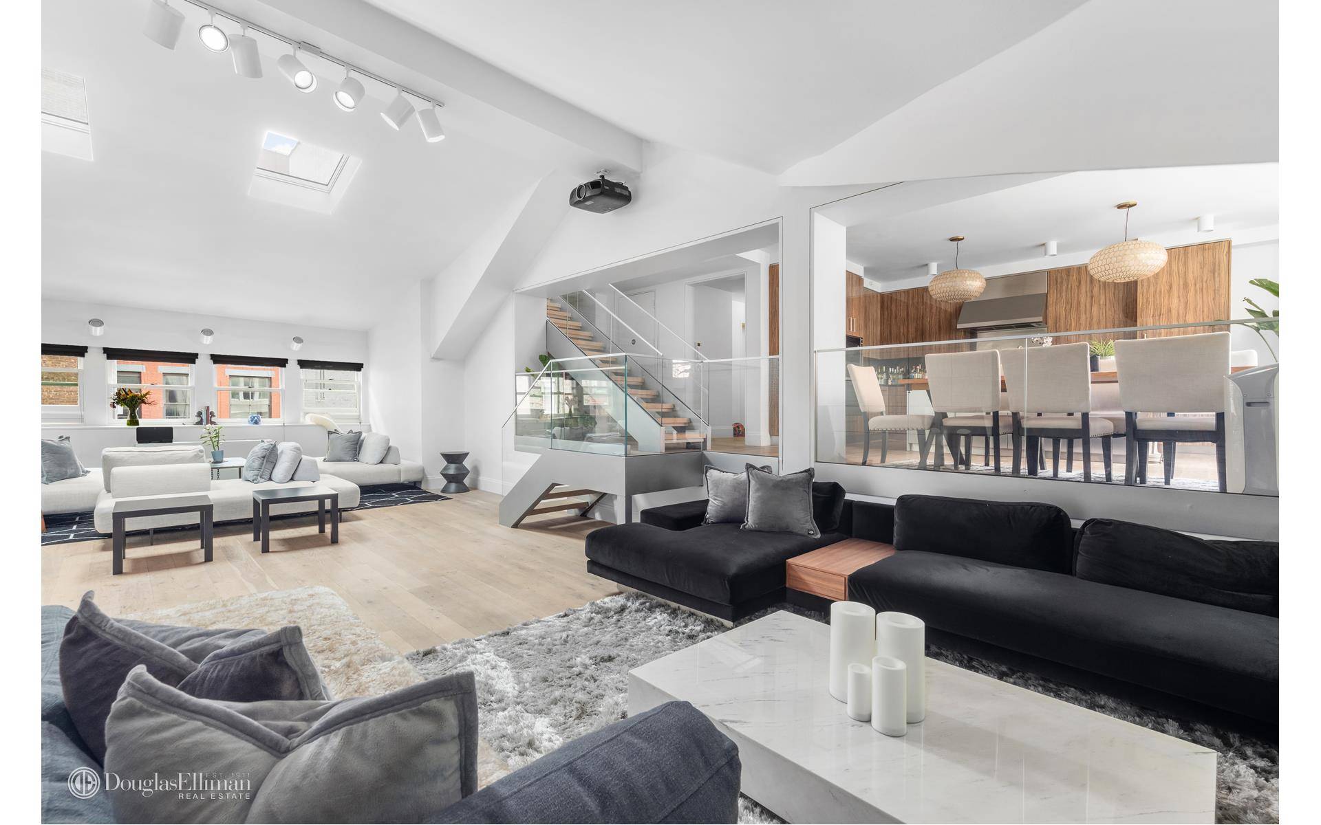 SOHO PENTHOUSE TRIPLEX WITH TWO PRIVATE TERRACES NEW DEVELOPMENT SPONSOR UNIT Welcome to your quintessional private boutique condo triplex in the heart of Soho !