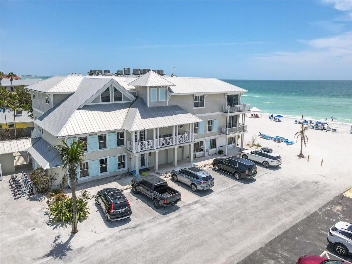 MAINSAIL INN