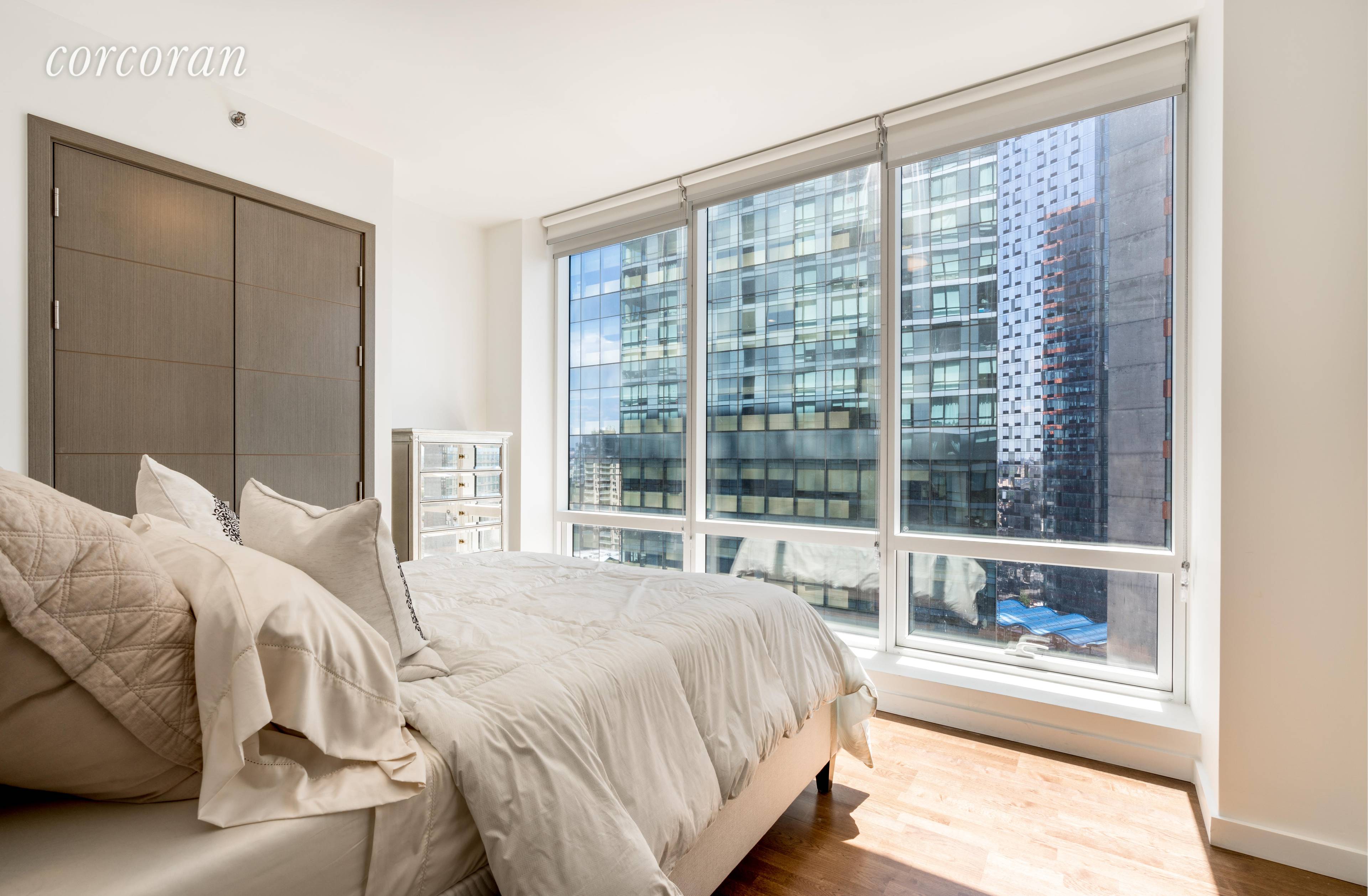 1 BED 1 BATH WITH A 15 YEAR TAX ABATEMENT Set in the heart of vibrant Long Island City, Star Tower combines sleek modern design, thoughtful space, and graceful finishes.