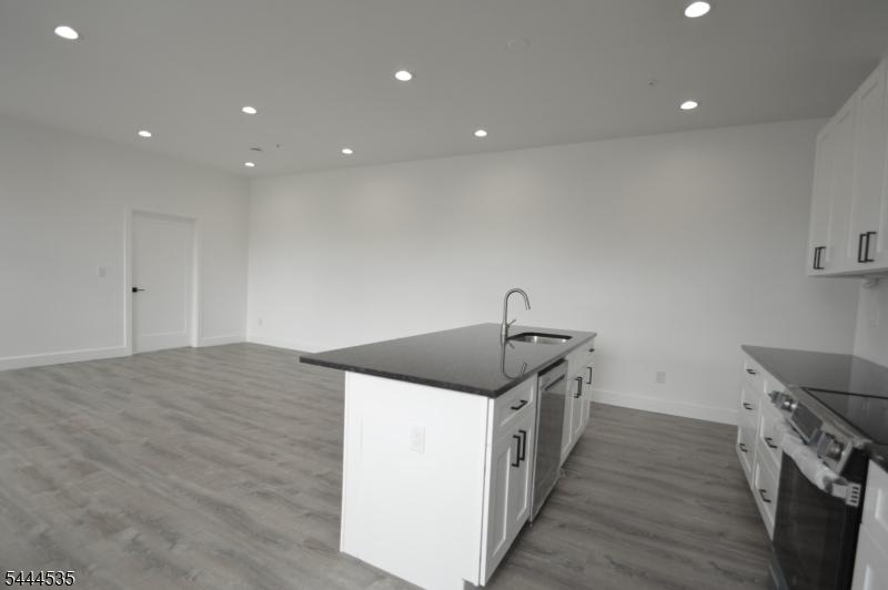 Kitchen/Living Room