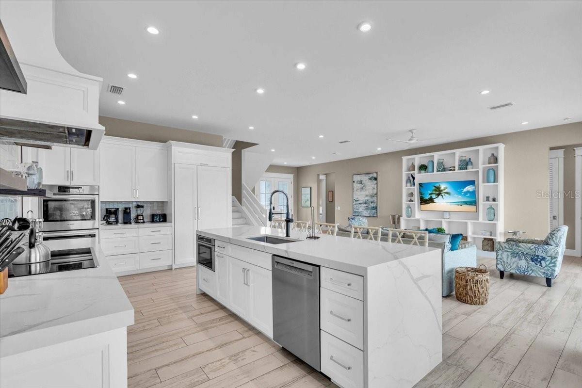 149 McKinley Drive, Sarasota, FL 34236