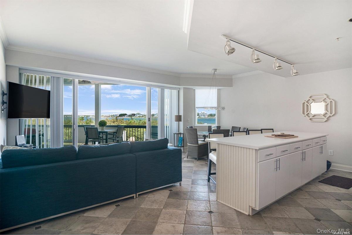 Open Living Area