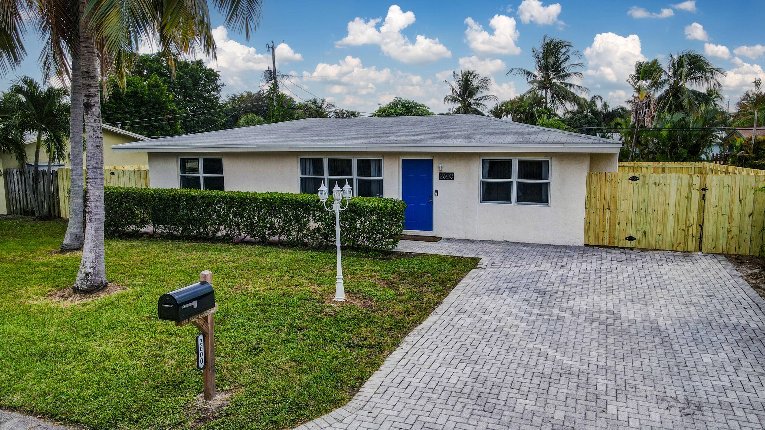 This fantastic East Pompano home is situated east of US1, offering an excellent location near beaches, nightlife, restaurants, and two golf courses.