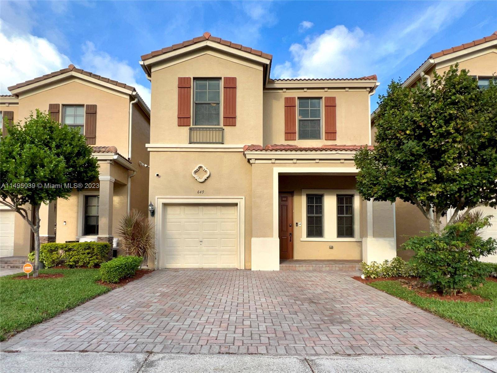 Beautiful 2 story single family home in the gated family oriented neighborhood of Aventura Isles.