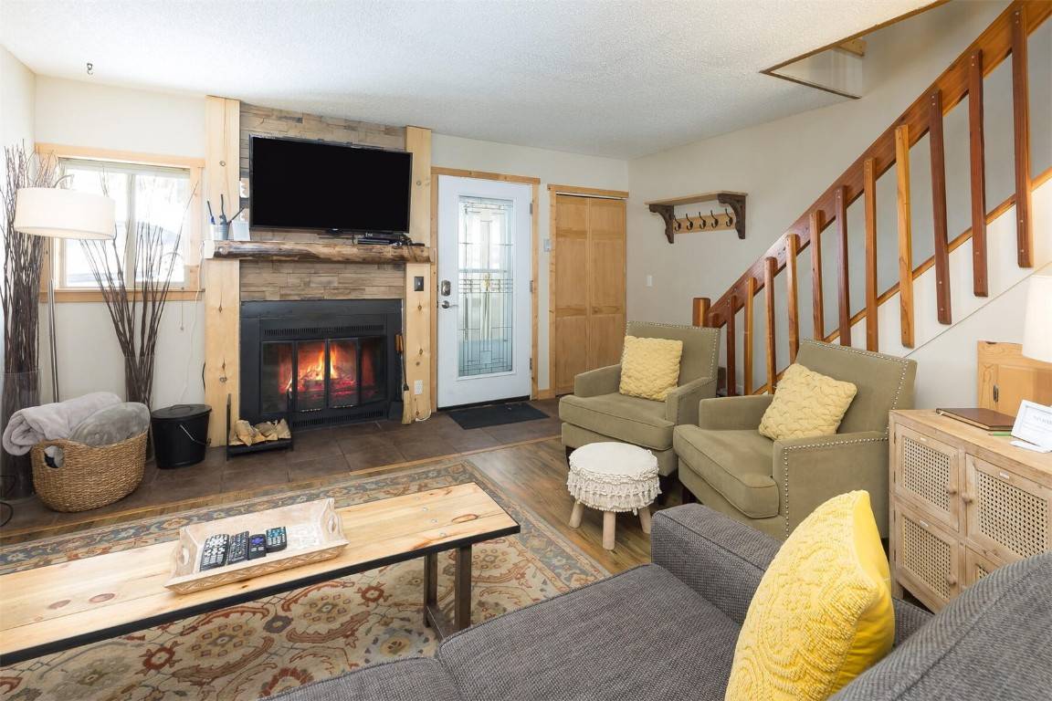 Welcome to your enchanting 2 bedroom, 2 bathroom townhome in Wildernest !