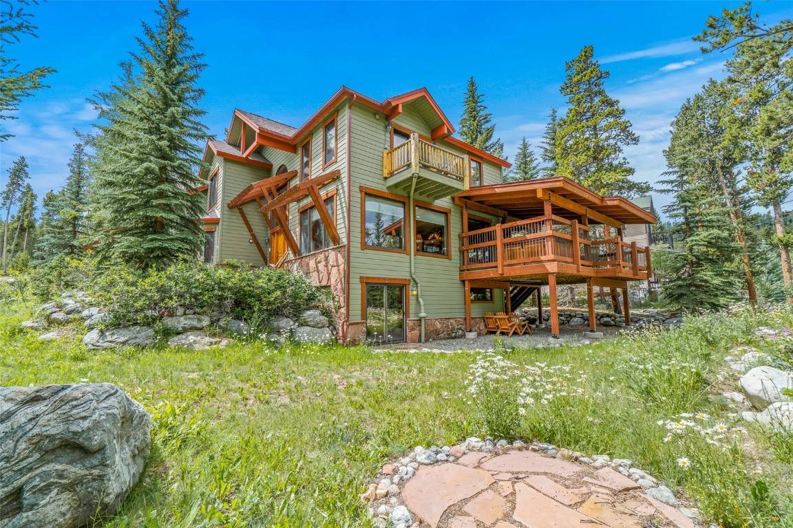 25 Deeded Interest Stunning home in Breckenridge located in a peaceful setting directly on the Blue River.