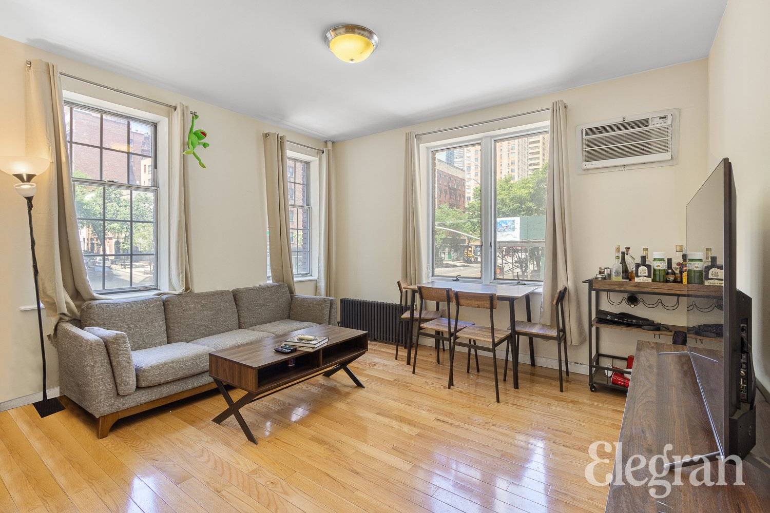 This recently renovated floor through unit, within the bustling neighborhood of Murray Hill is sure to impress as it features modern finishes and fixtures throughout, as well as all that ...