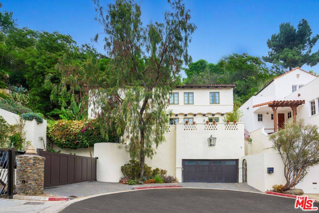 7939 Hillside Ave 4BR Hollywood Hills East La