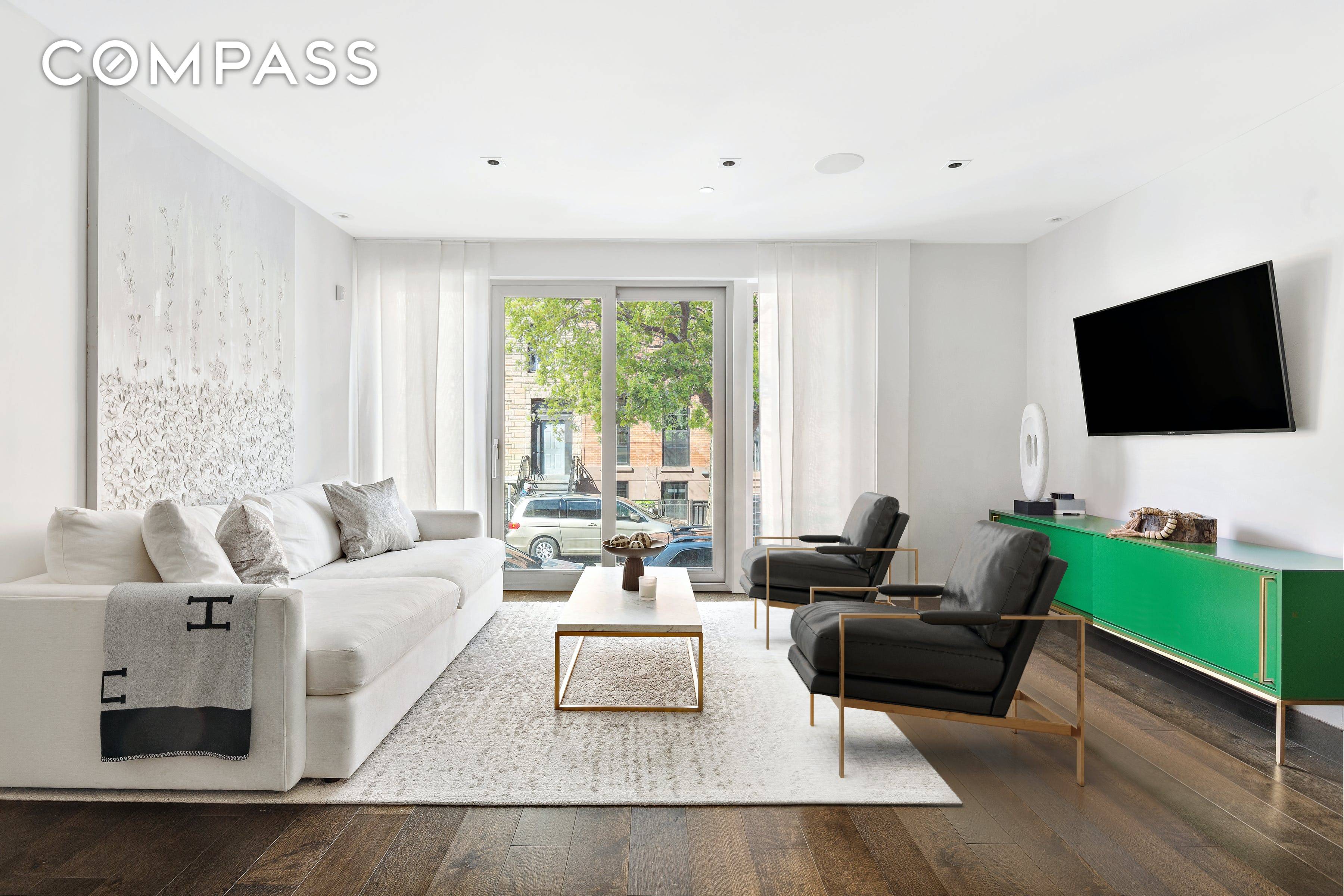 From its striking street presence to its beautifully landscaped private backyard, 78 South 3rd Street encompasses both stunning design and charming Brooklyn living.
