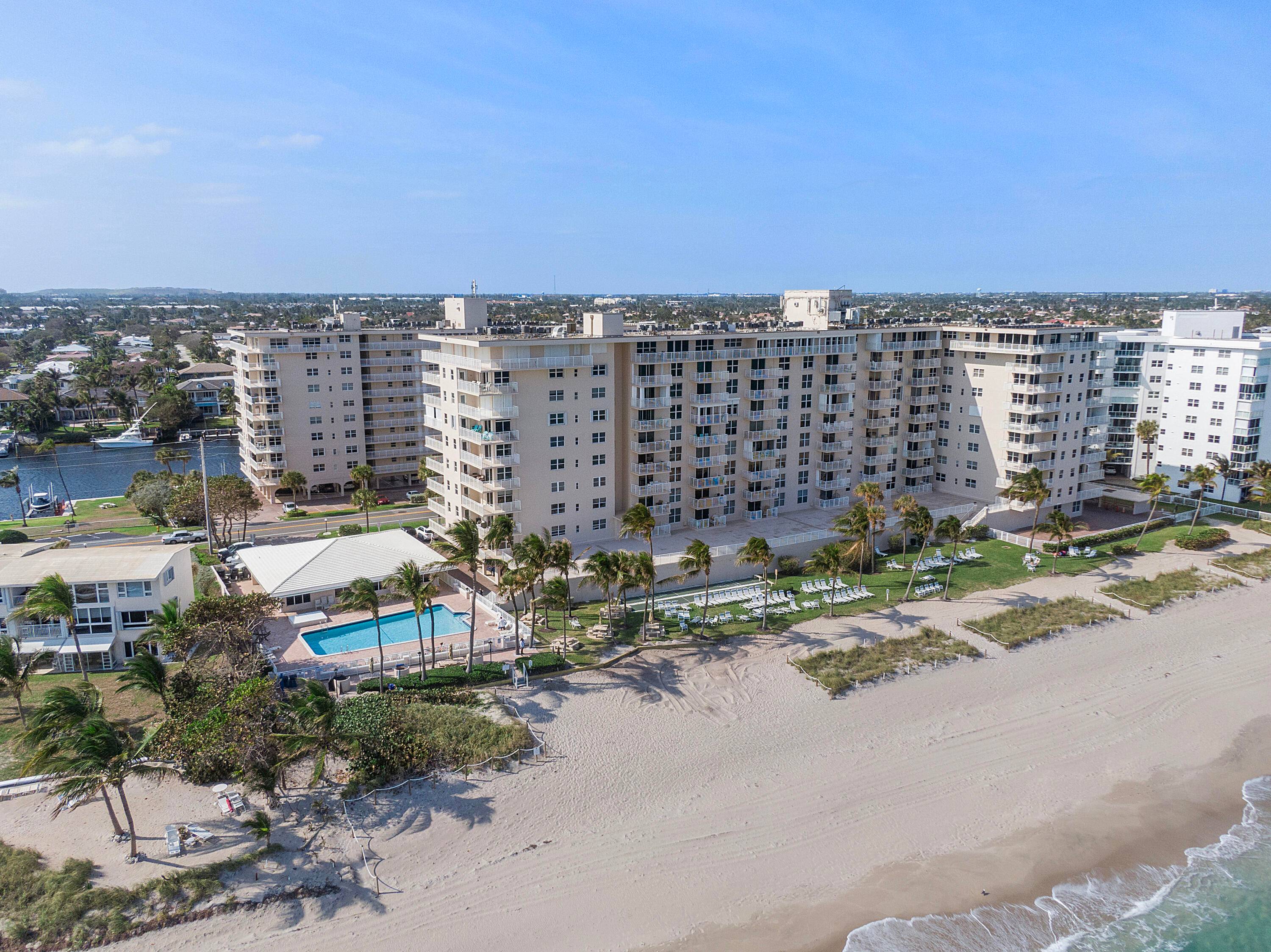 Building Directly on the sand with a breathtaken view of the Atlantic Ocean Intercoastal Waterway.