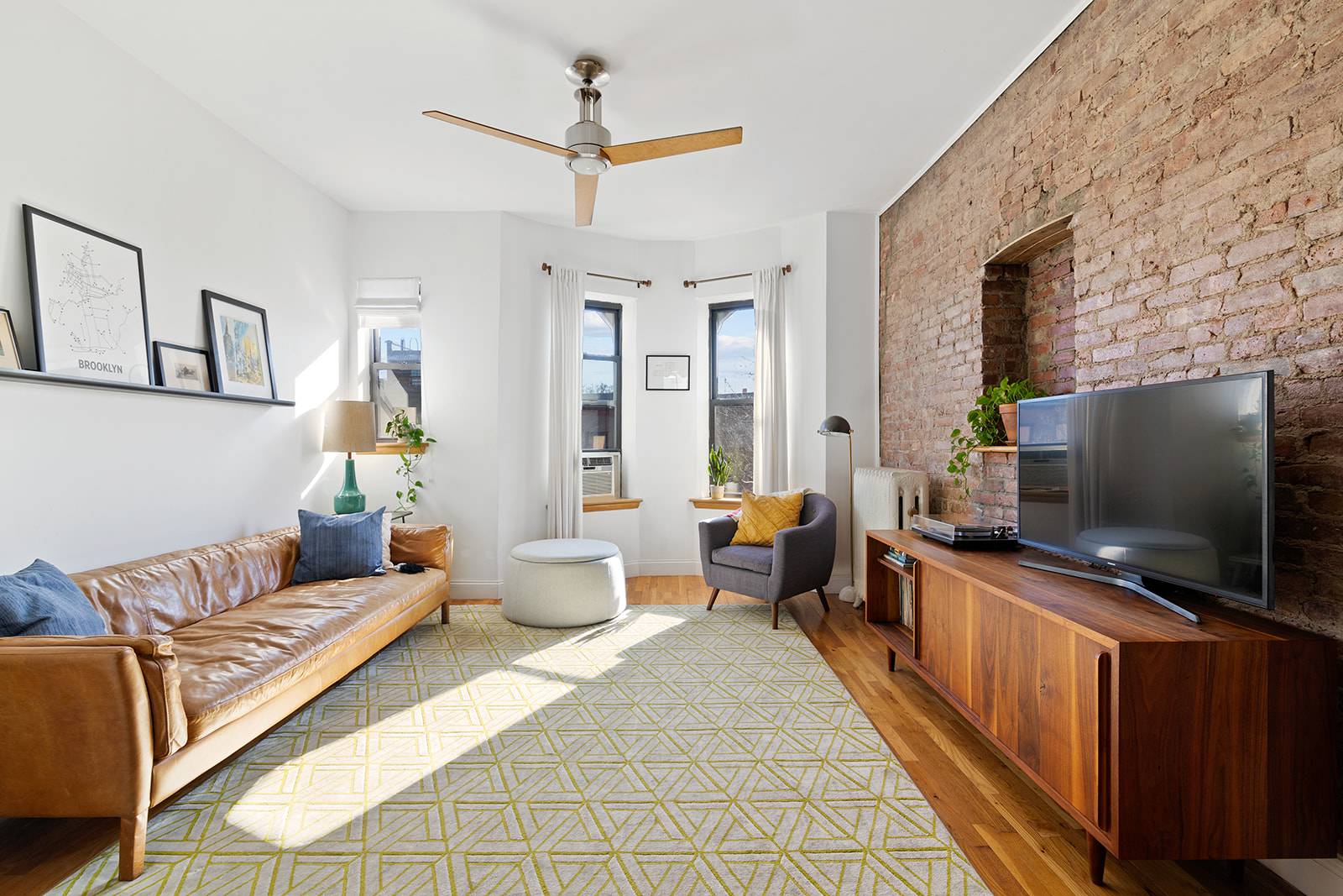 Looking for a two bedroom with outdoor space in Park Slope ?