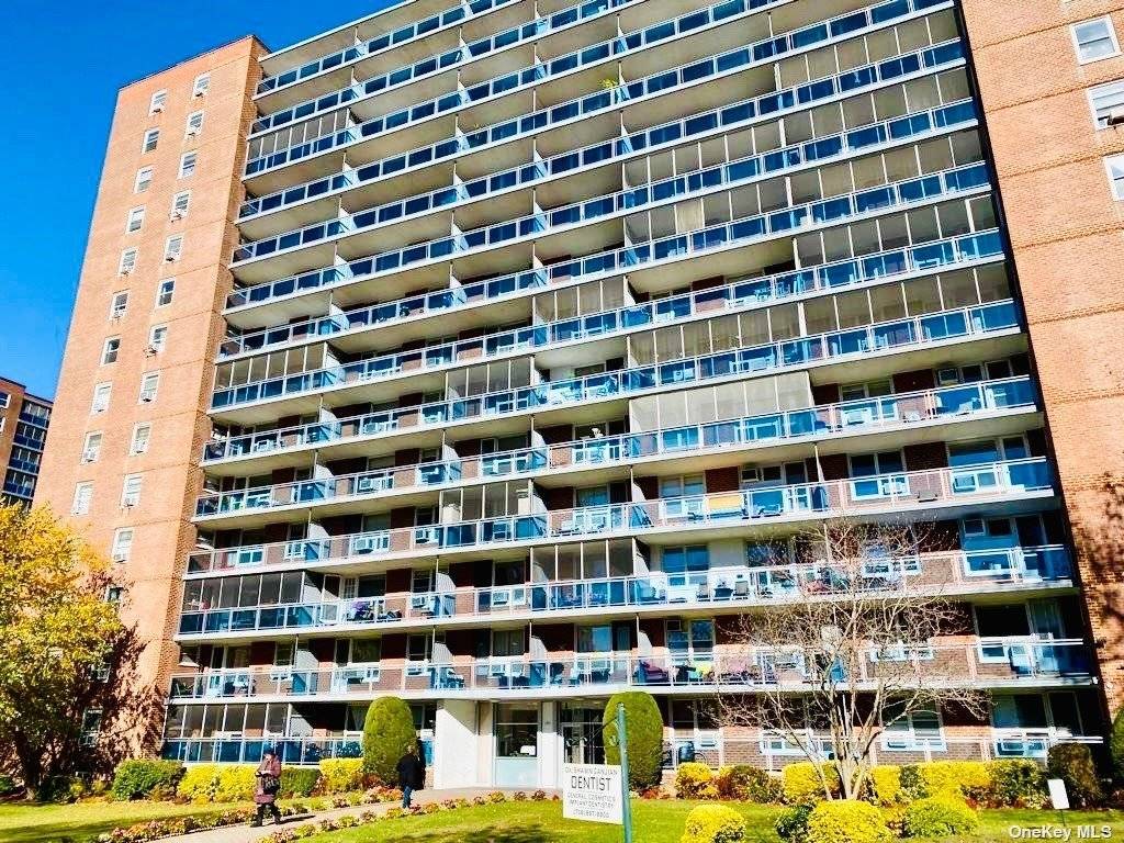 Welcome to your new home in the prestigious Park City complex of Rego Park, Queens !