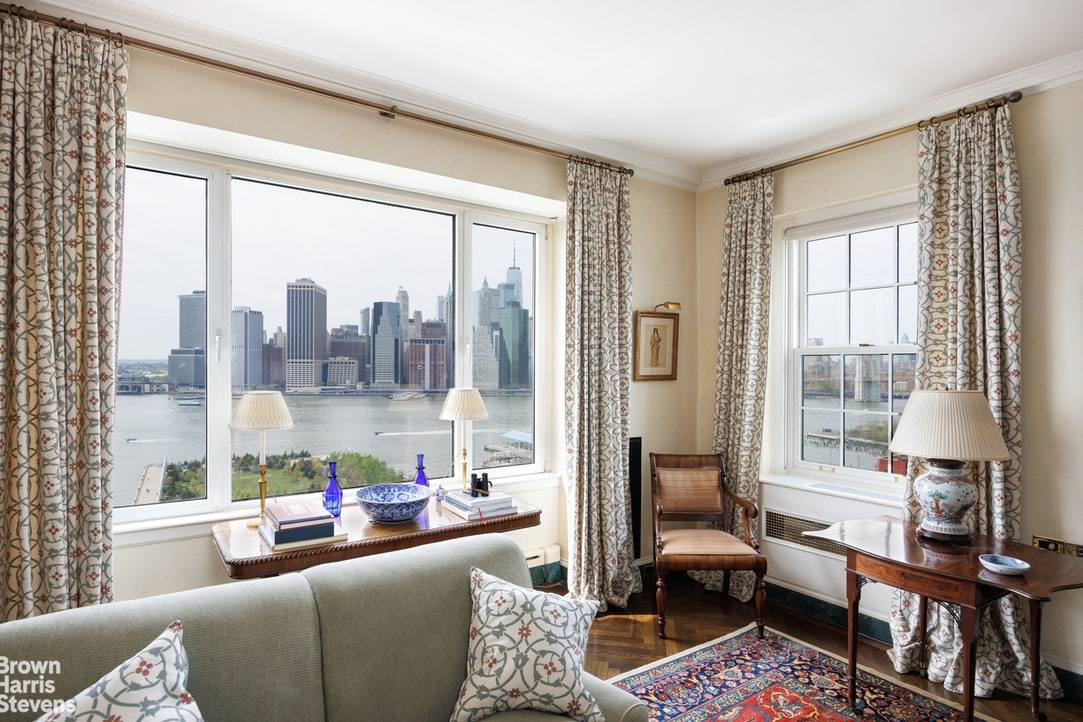 The Penthouse 12B at 1 Pierrepoint Street is one of the few great penthouses in Brooklyn Heights in one of the finest prewar cooperatives in Brooklyn Heights.