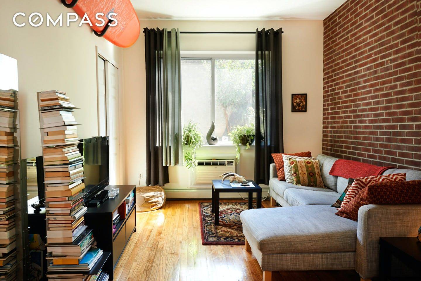 Williamsburg Massive Gut Renovated 2BD 2BA Duplex with Exposed Brick, Stainless Steel Appliances, M W, D W, and Washer Dryer This incredible duplex boasts a huge living room on the ...