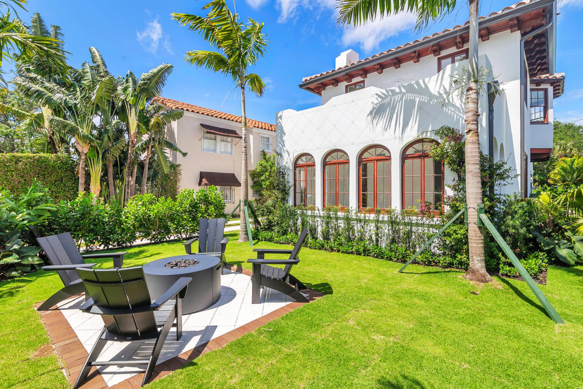 Welcome to Historic El Cid, one of the most sought after neighborhoods in West Palm Beach.