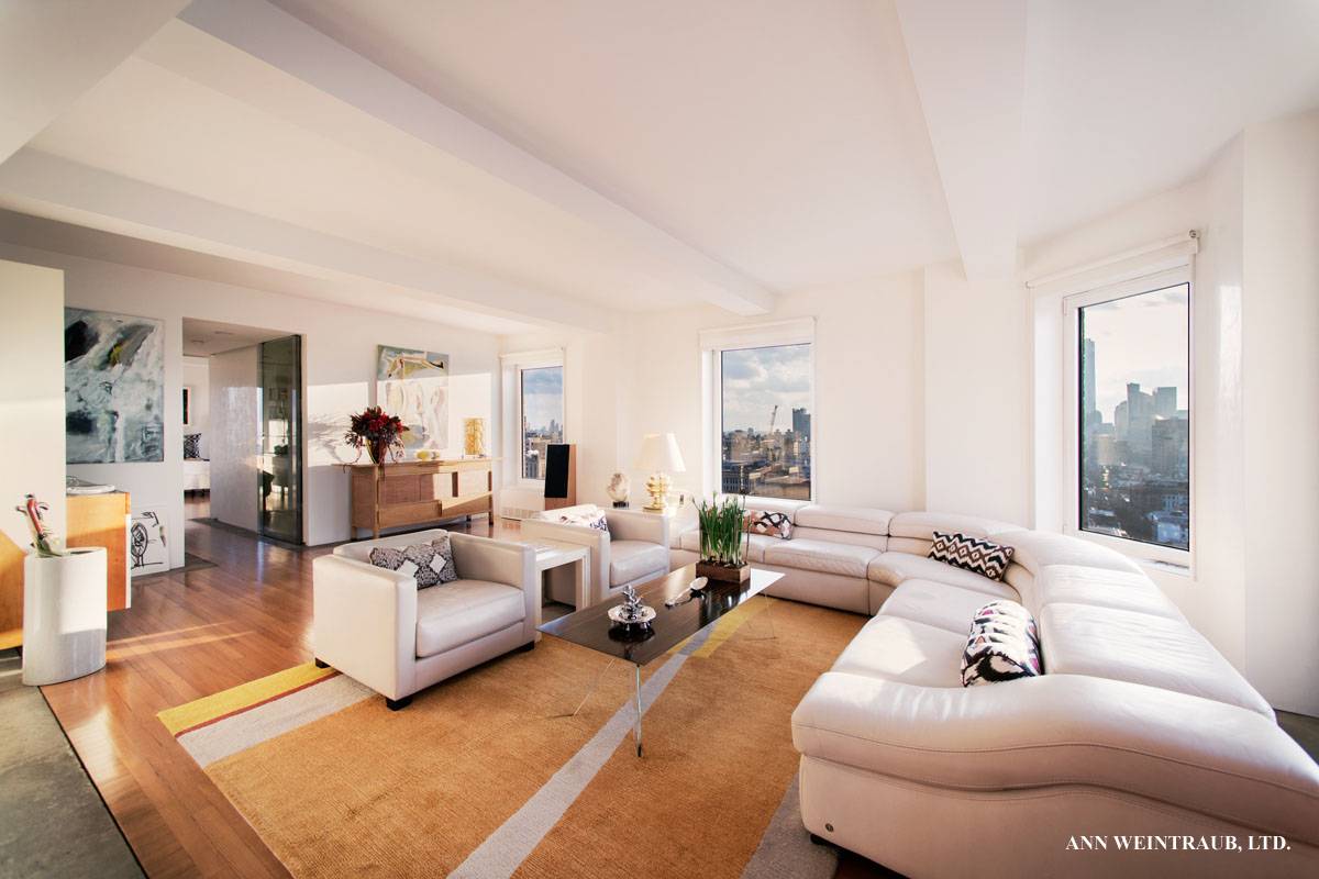 Sitting proudly up high in the fabled Tower of One Fifth Avenue, a renowned, landmark building, this apartment has incomparable and infinite southern views over Washington Square Park and all ...