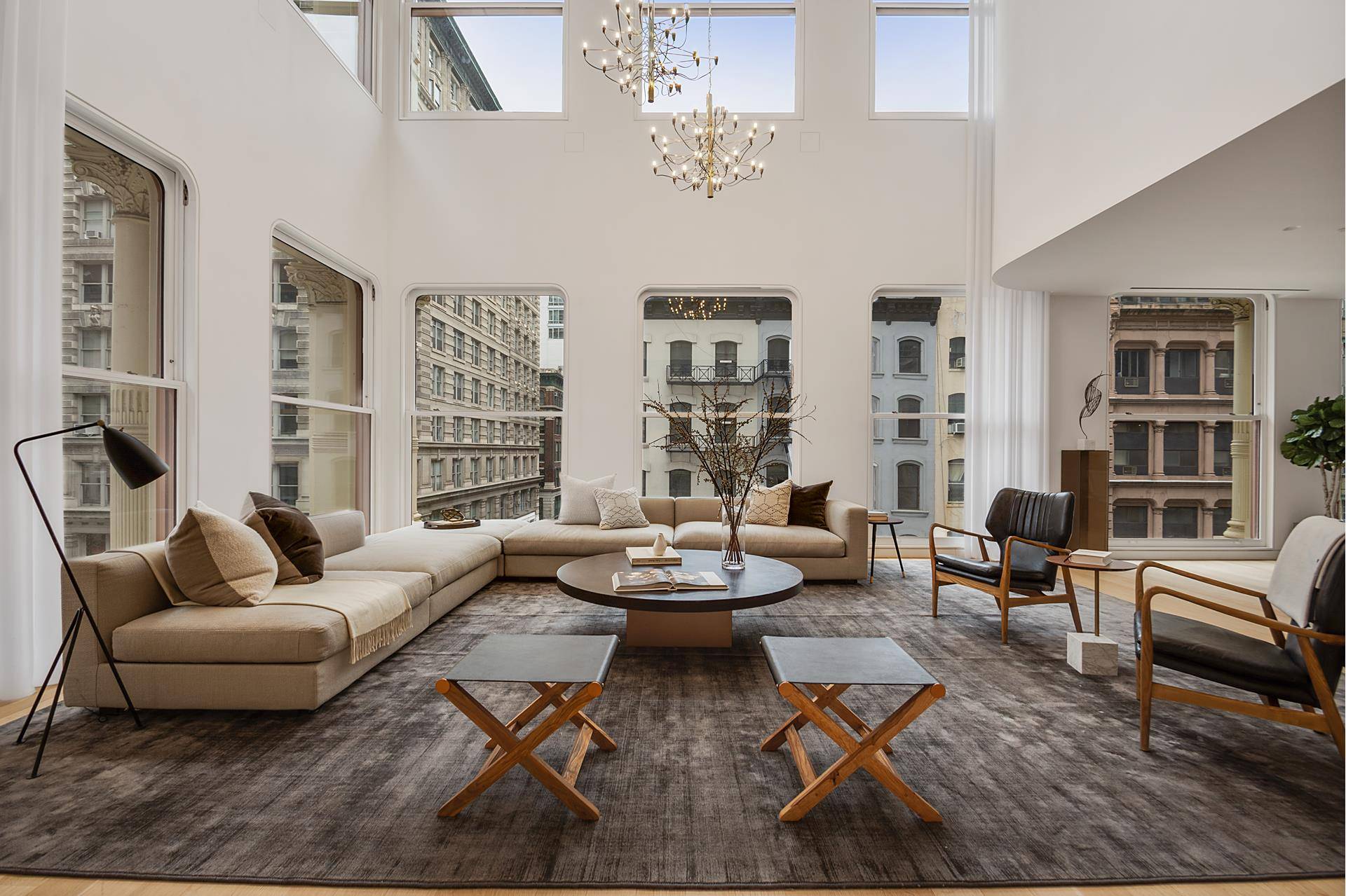 Immediate Occupancy. The Cast Iron House presents an unparalleled opportunity to own a piece of Tribeca history.