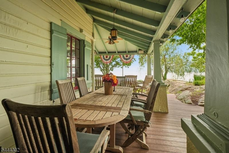 Enjoy Dining by the Lake