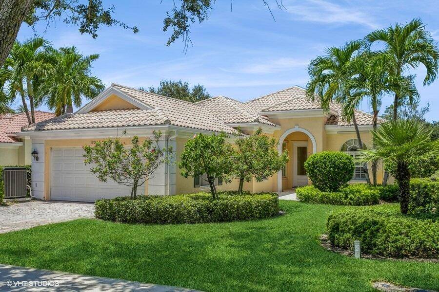 Welcome to your dream rental in The Isles at Palm Beach Gardens !