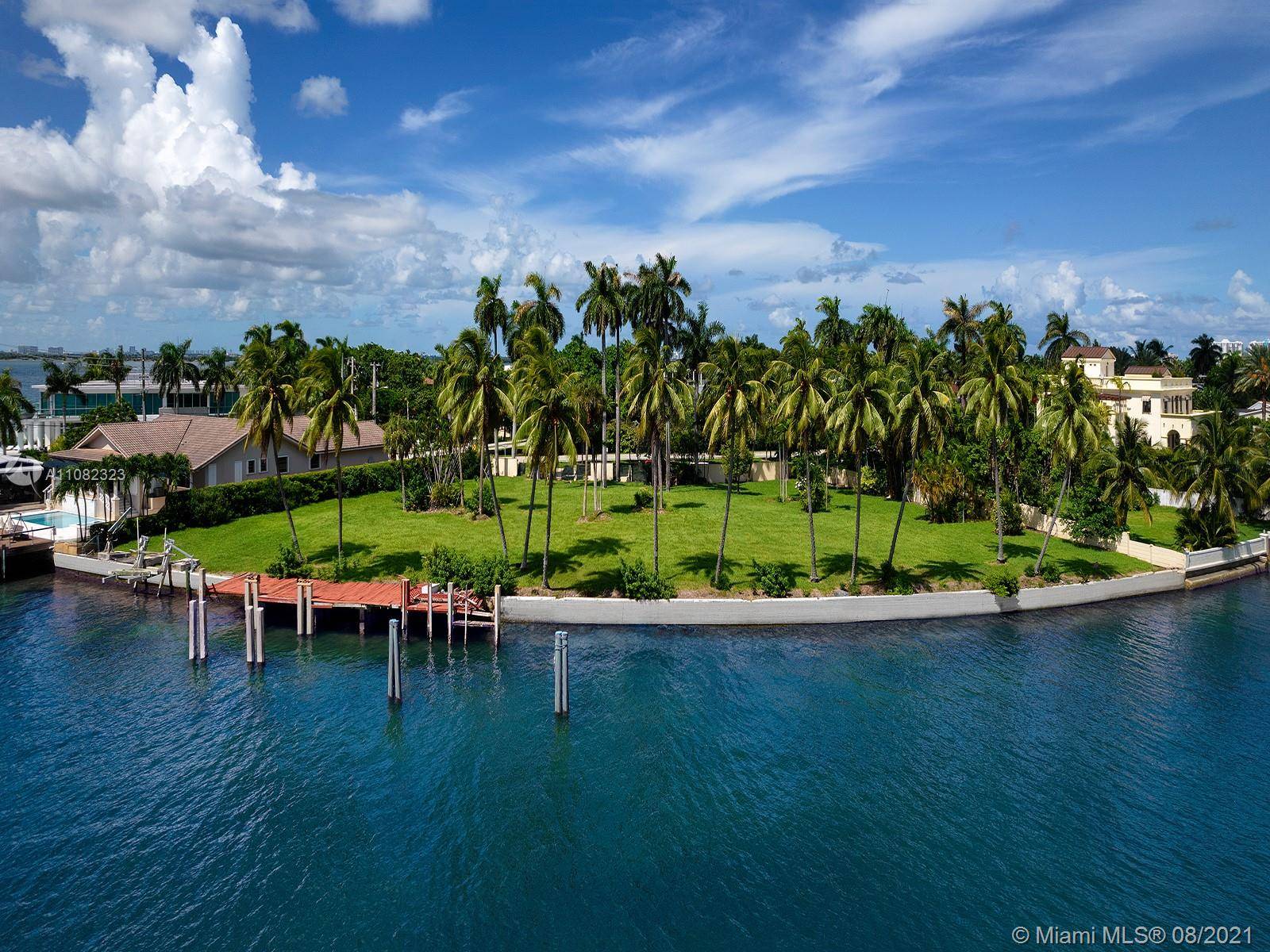 Build the home of your dreams on this trophy waterfront property, a double lot with approximately 27, 000 sq ft and 208 ft of waterfrontage on the southwest tip of ...