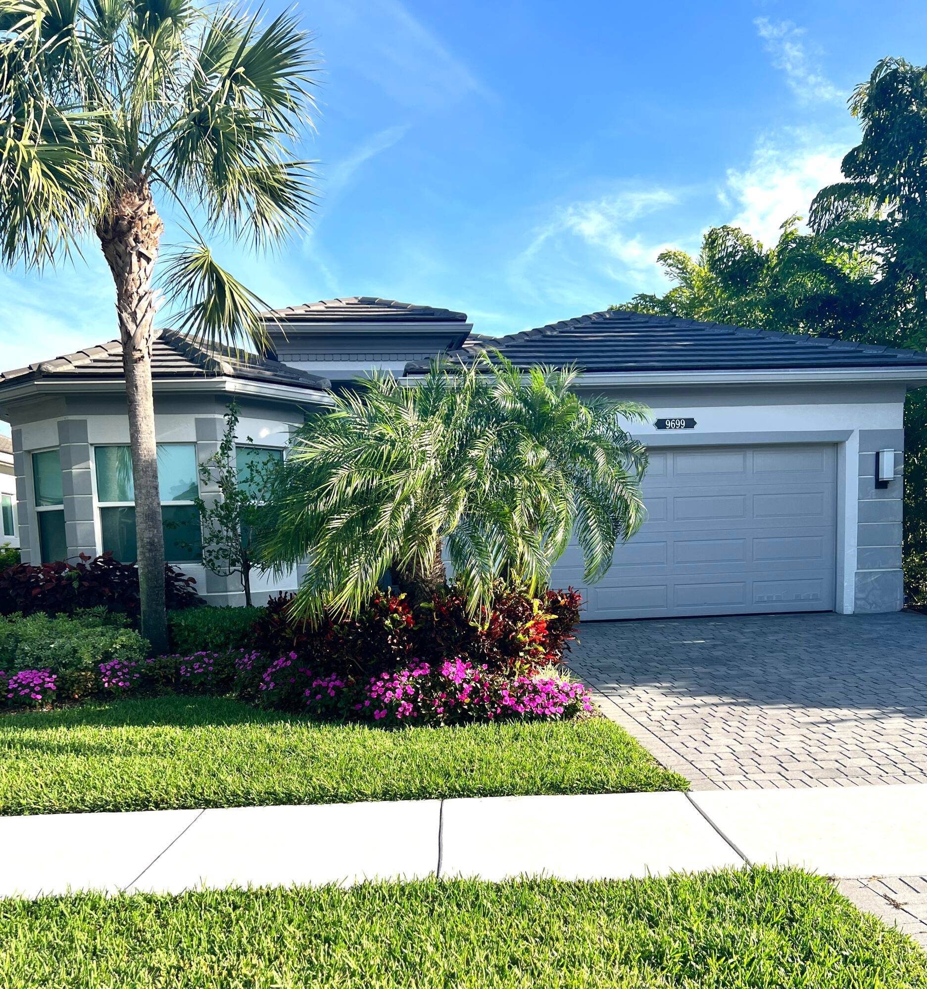 Welcome to the beautiful, desirable Dakota community in Delray Beach, where you will find this exquisite model offering 3 bedrooms and 2.