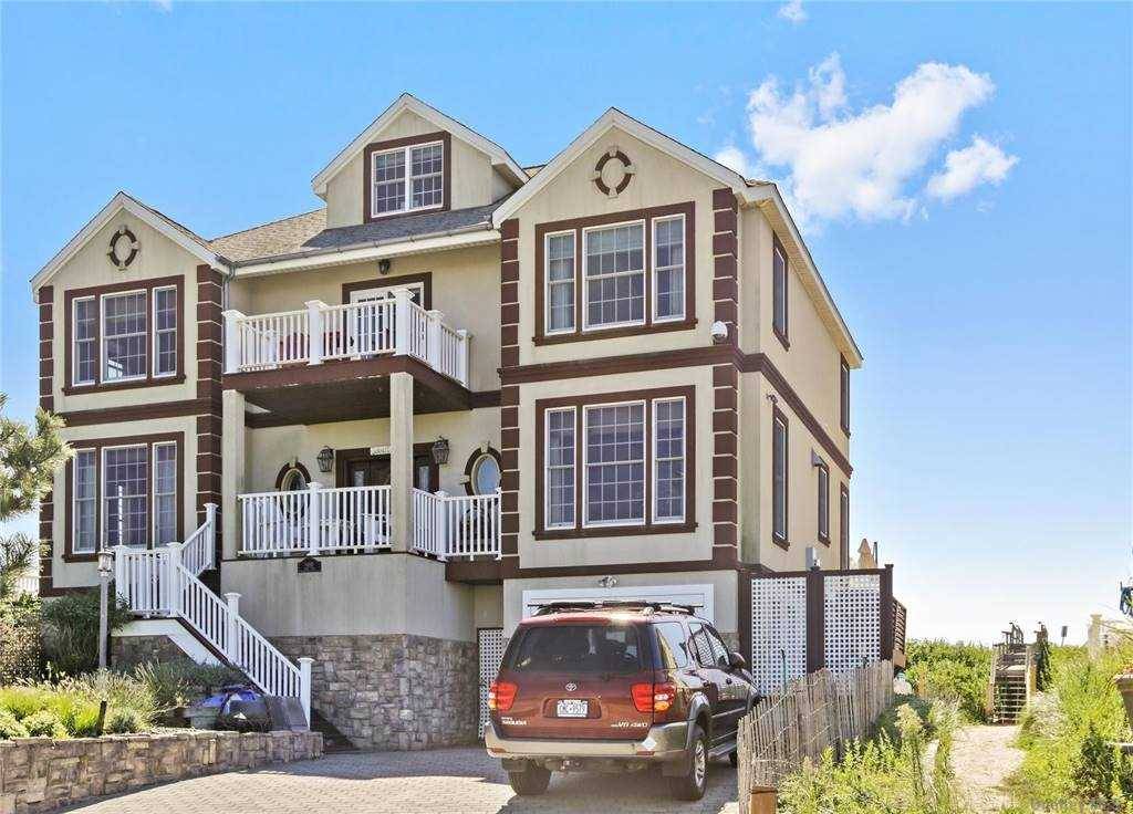 Beautifully detailed amp ; well appointed 5BR, 5BA oceanfront home in the Village of Westhampton Dunese.