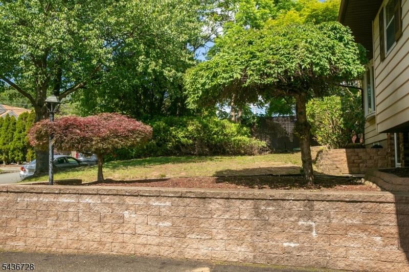 TERRACED FRONT LANDSCAPED