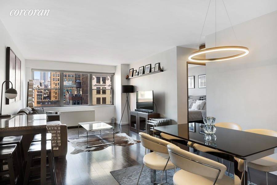 NEW TO THE MARKET MINT CONDITION 1 BR, 1 BTH WITH STUNNING VIEWS OF THE EMPIRE STATE BUILDING IN ONE OF THE BEST LOCATIONS IN NEW YORK CITY AND LOW ...