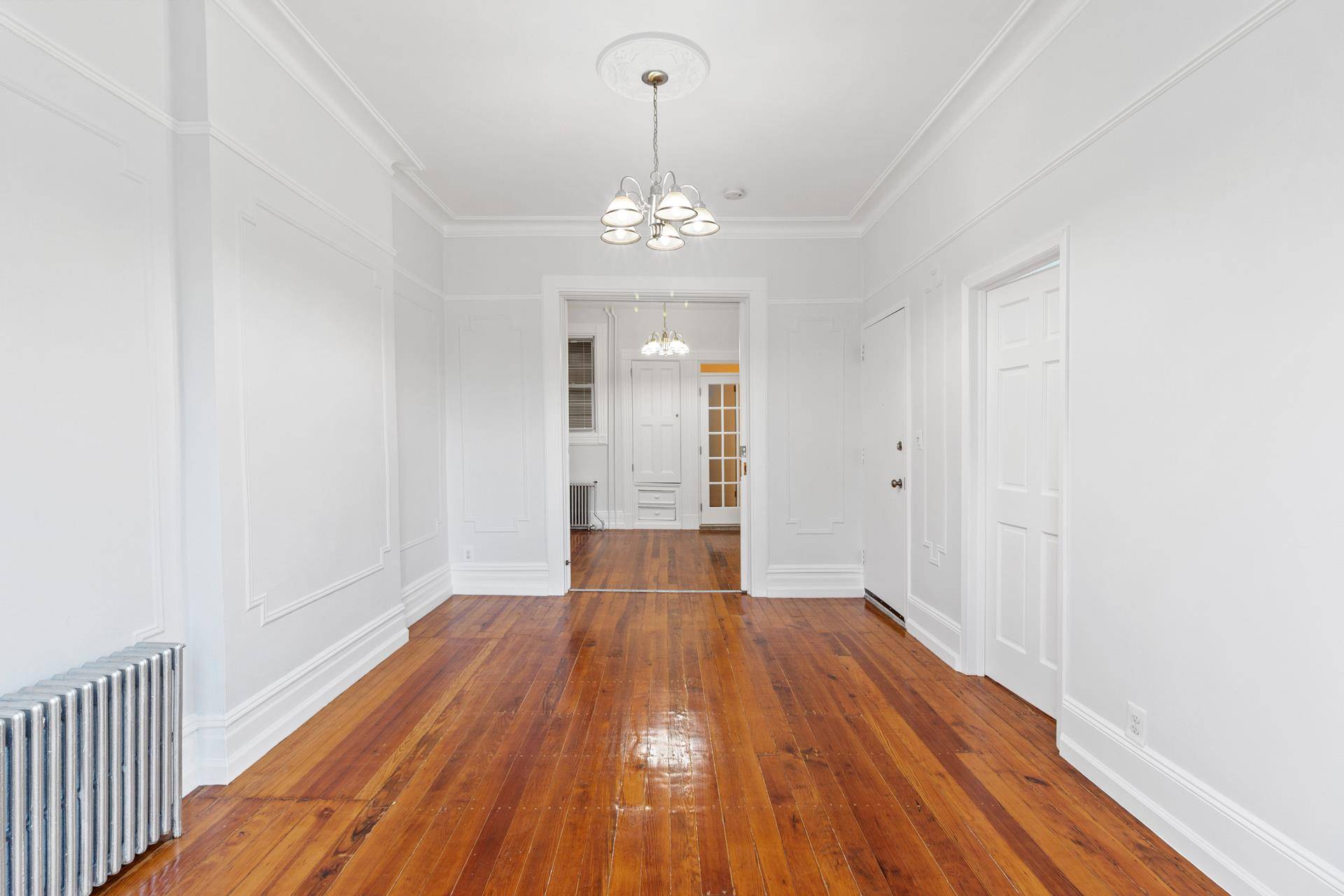 Back on The Market ! Welcome to 420 2nd St walk to flights up to your floor through apartment.