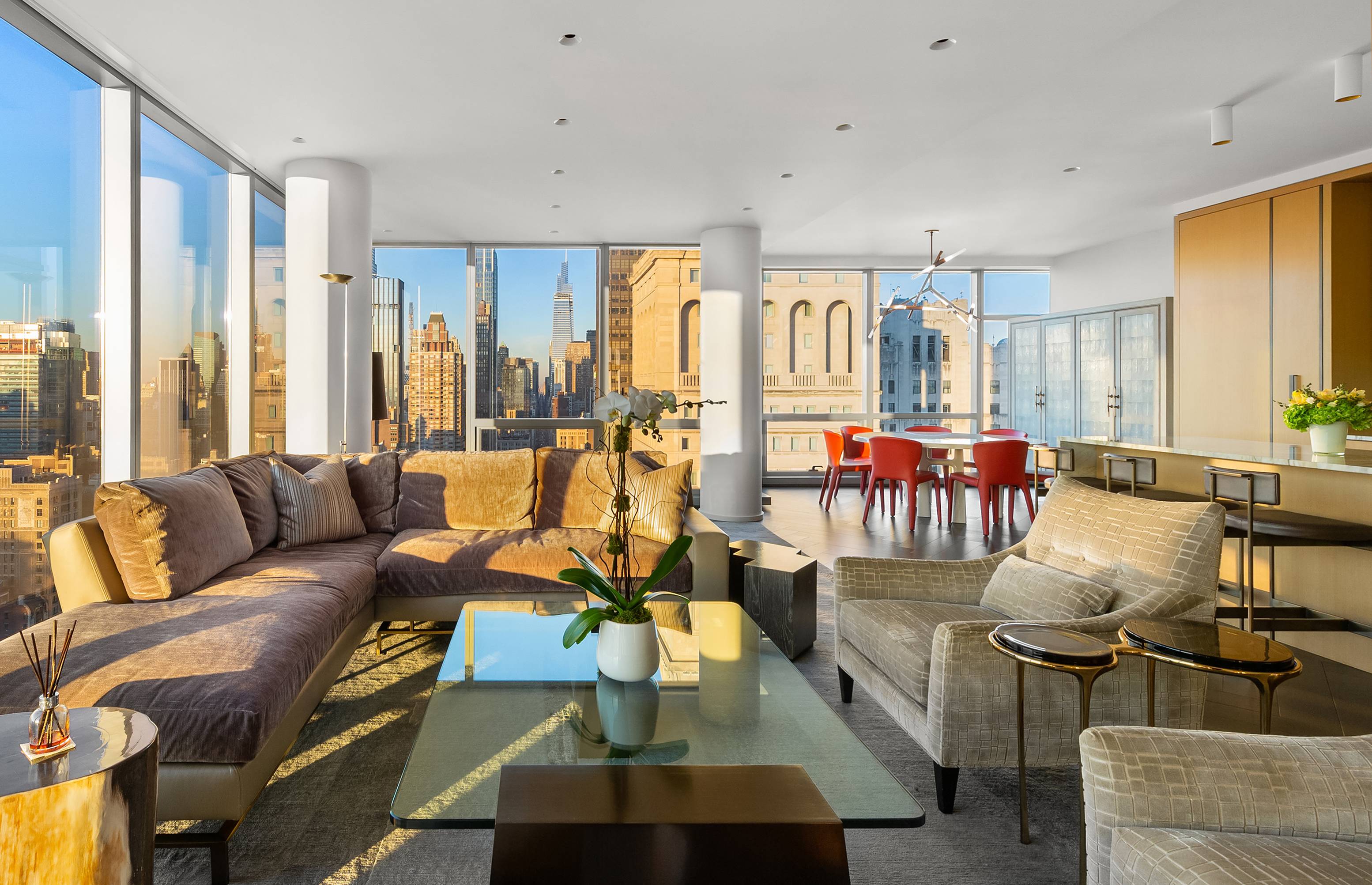 With unparalleled, 360o city views, this spectacular 3, 300 sq.