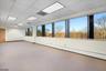 LARGE WAITING ROOM
