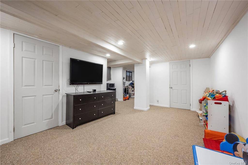 Finished Basement, Full Attic, Shed for storage as well as Smart Thermostat amp ; Smart Appliances make this Coop a must see.