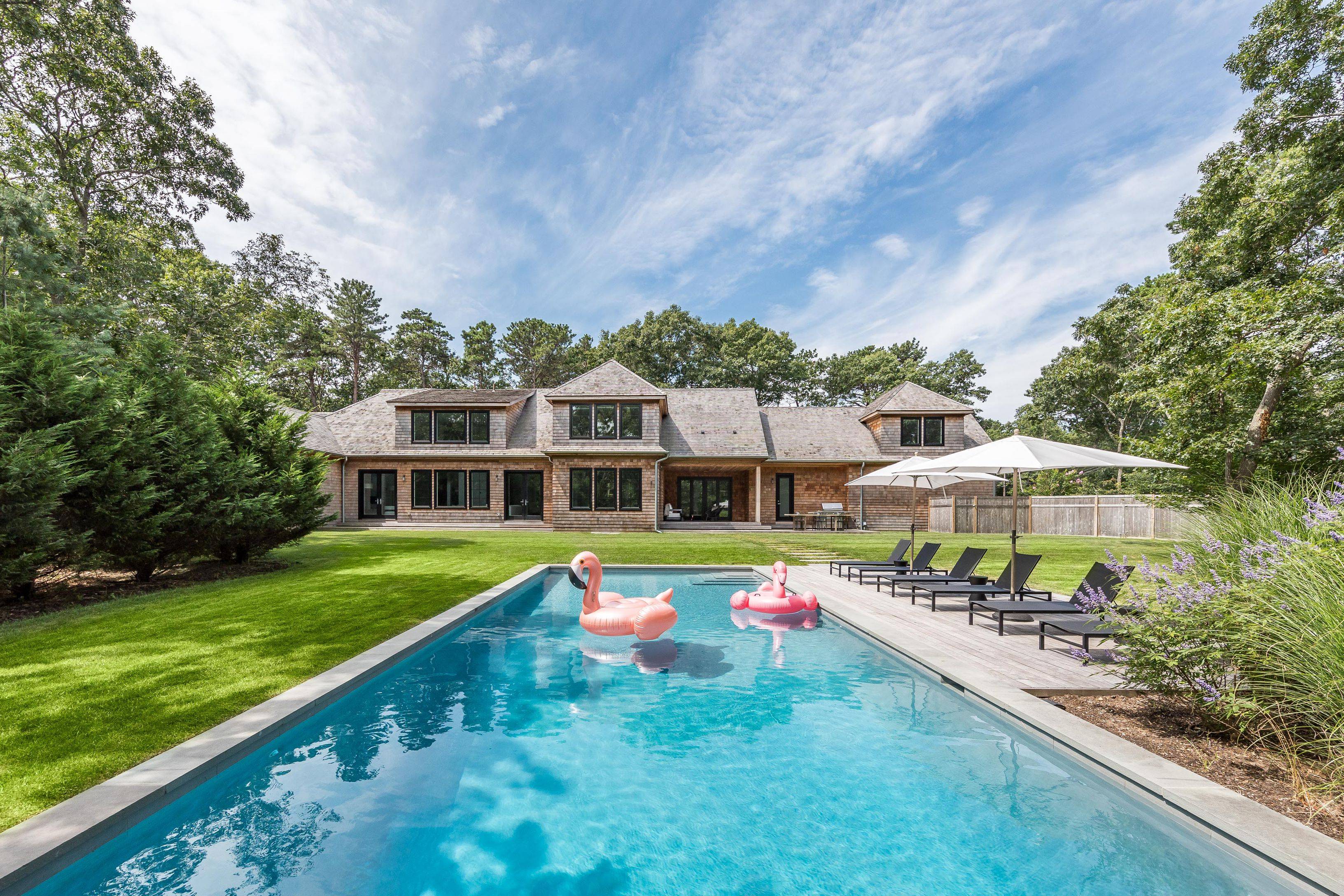 Incredible East Hampton Home Perfect for your Summer Get Away!